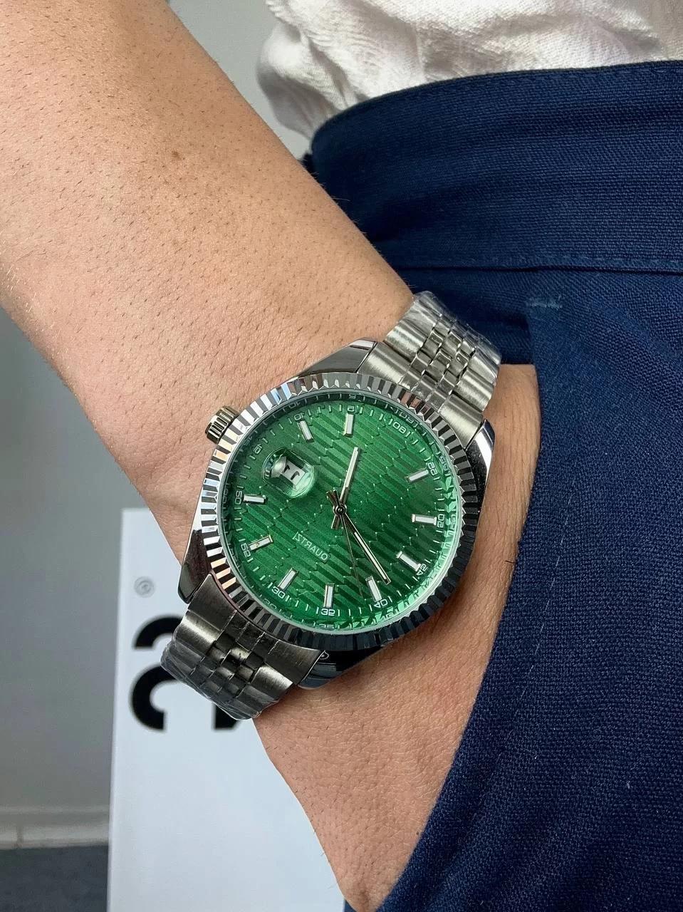 Silver Green Sc. Old Money Wristhwatch