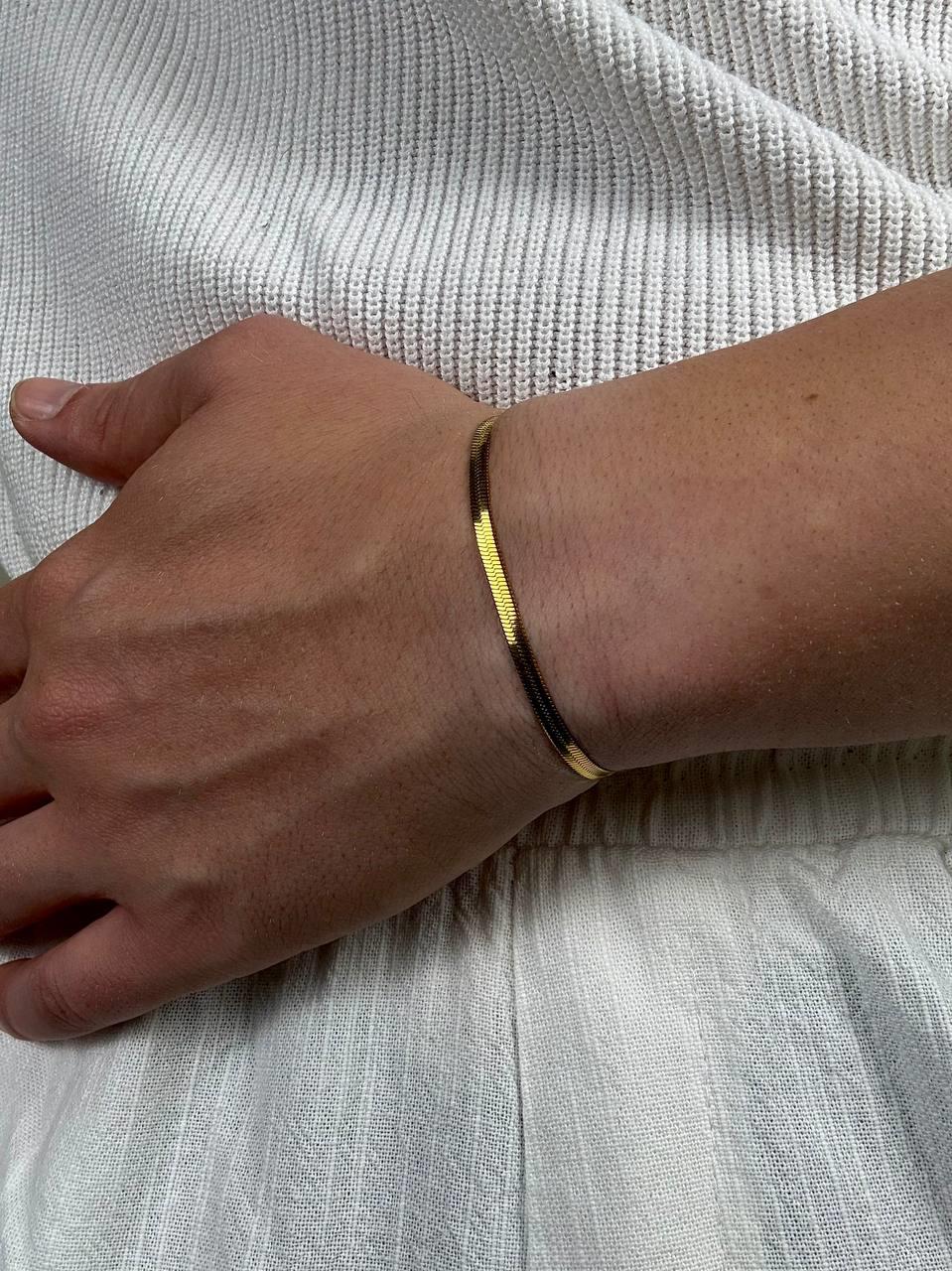 Slim Gold Bracelet