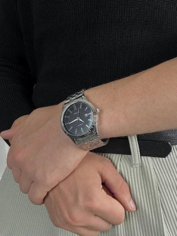 T.T Black Screen Vintage Wristhwatch