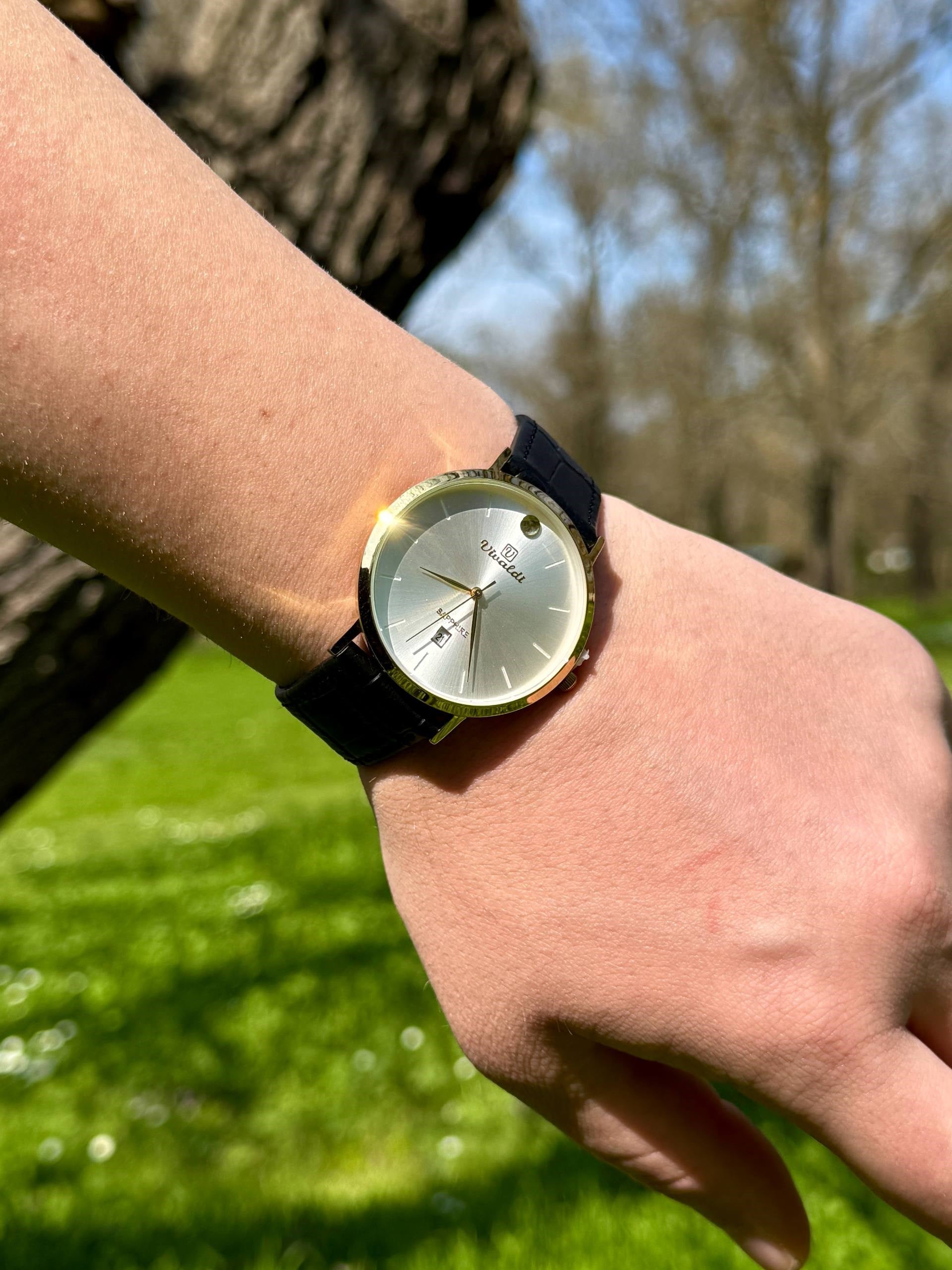 Varel Vintage Leather Cord Wisthwatch