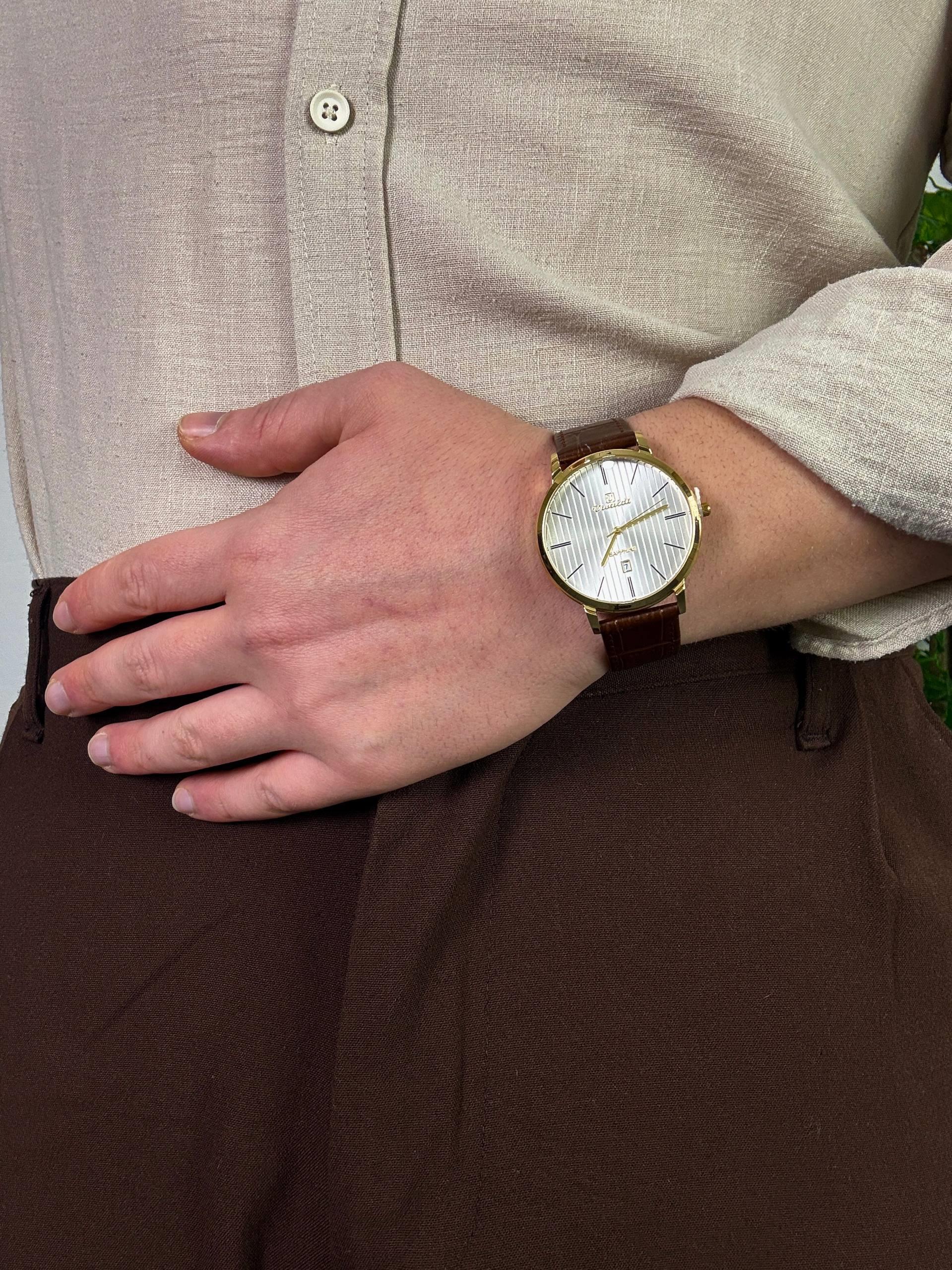 Vivaldi Welar Leather Cord Vintage Wristhwatch