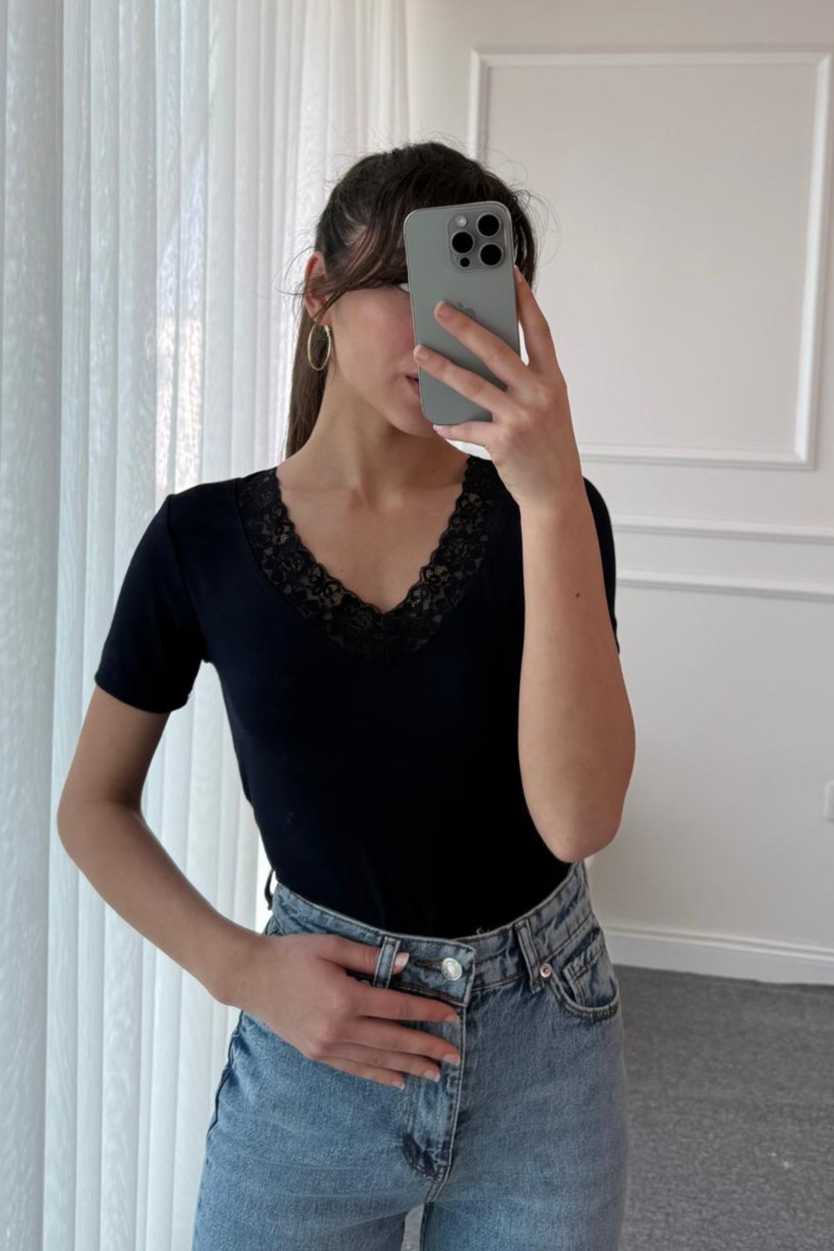 Dantel Detaylı T-shirt - SİYAH
