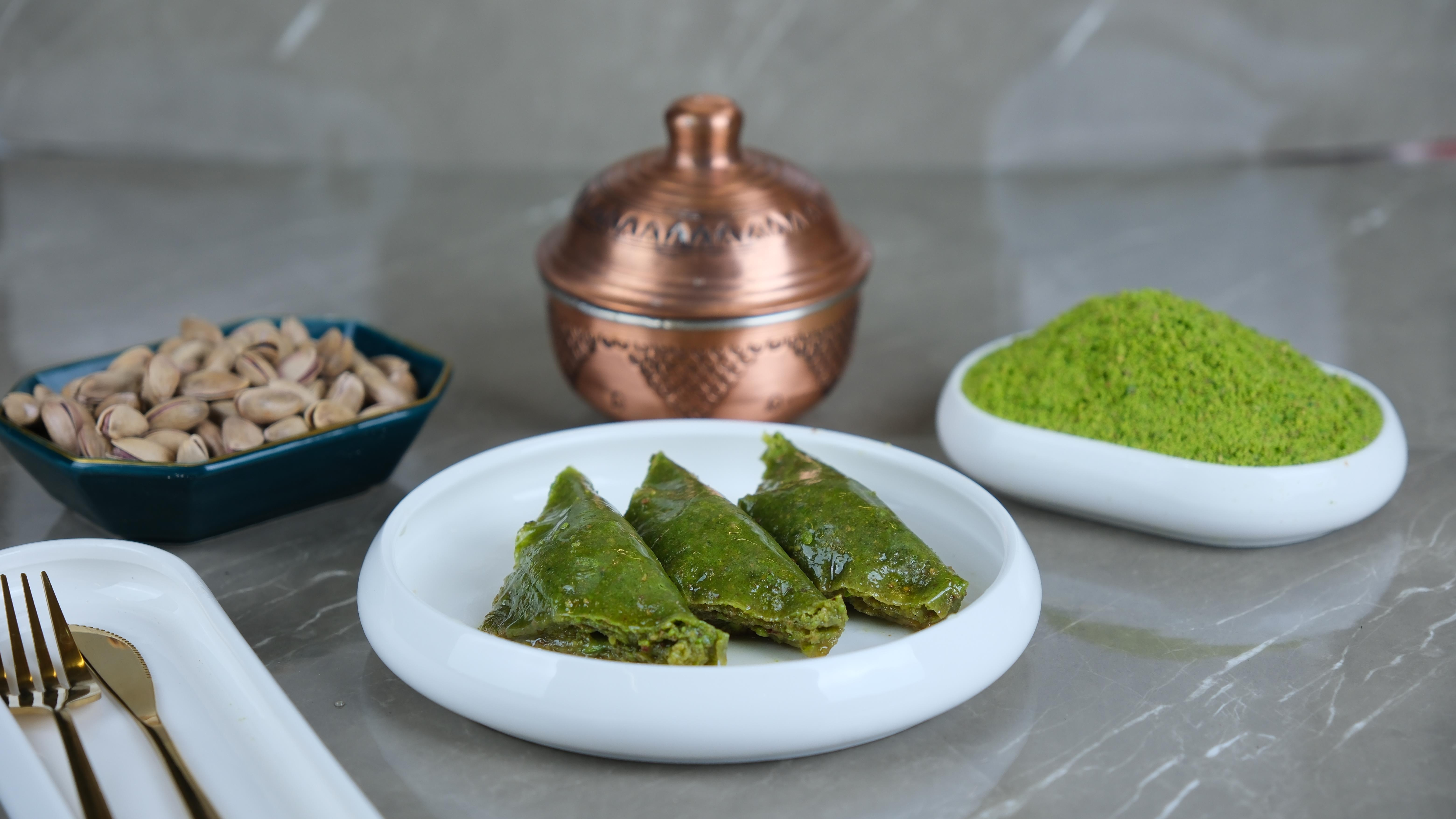 Yaprak Şöbiyet Baklava