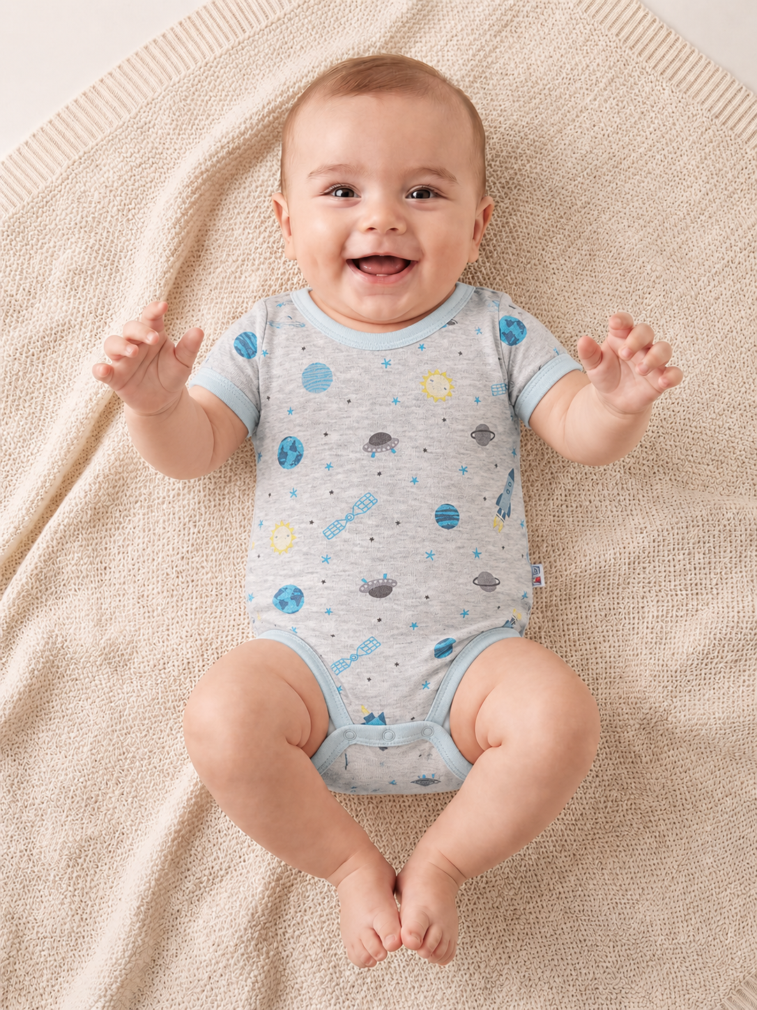 Uzay Kısa Kol Bebek Çıtçıtlı Badi
