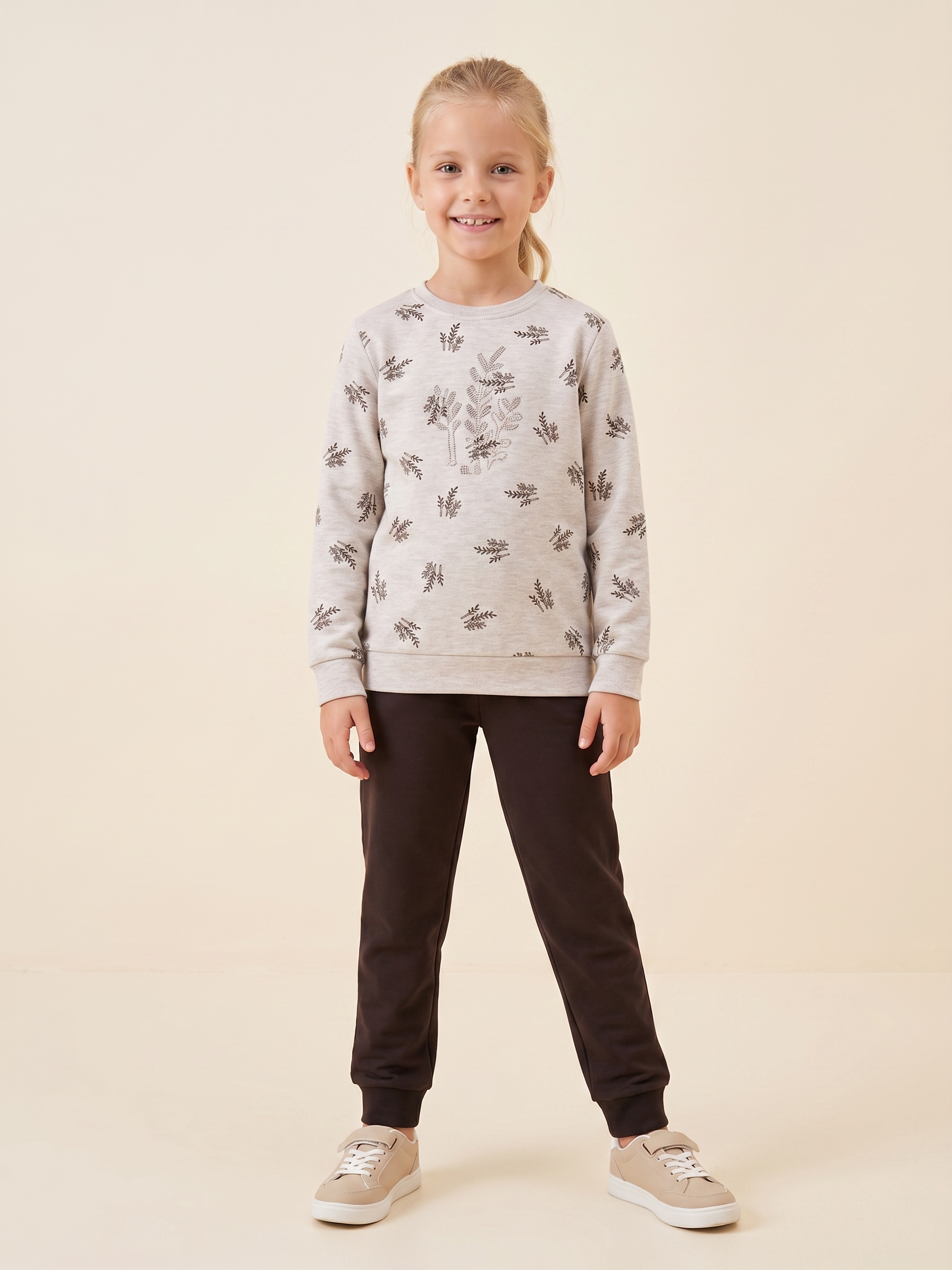 Yaprak Desenli Kız Çocuk Pijama Takım