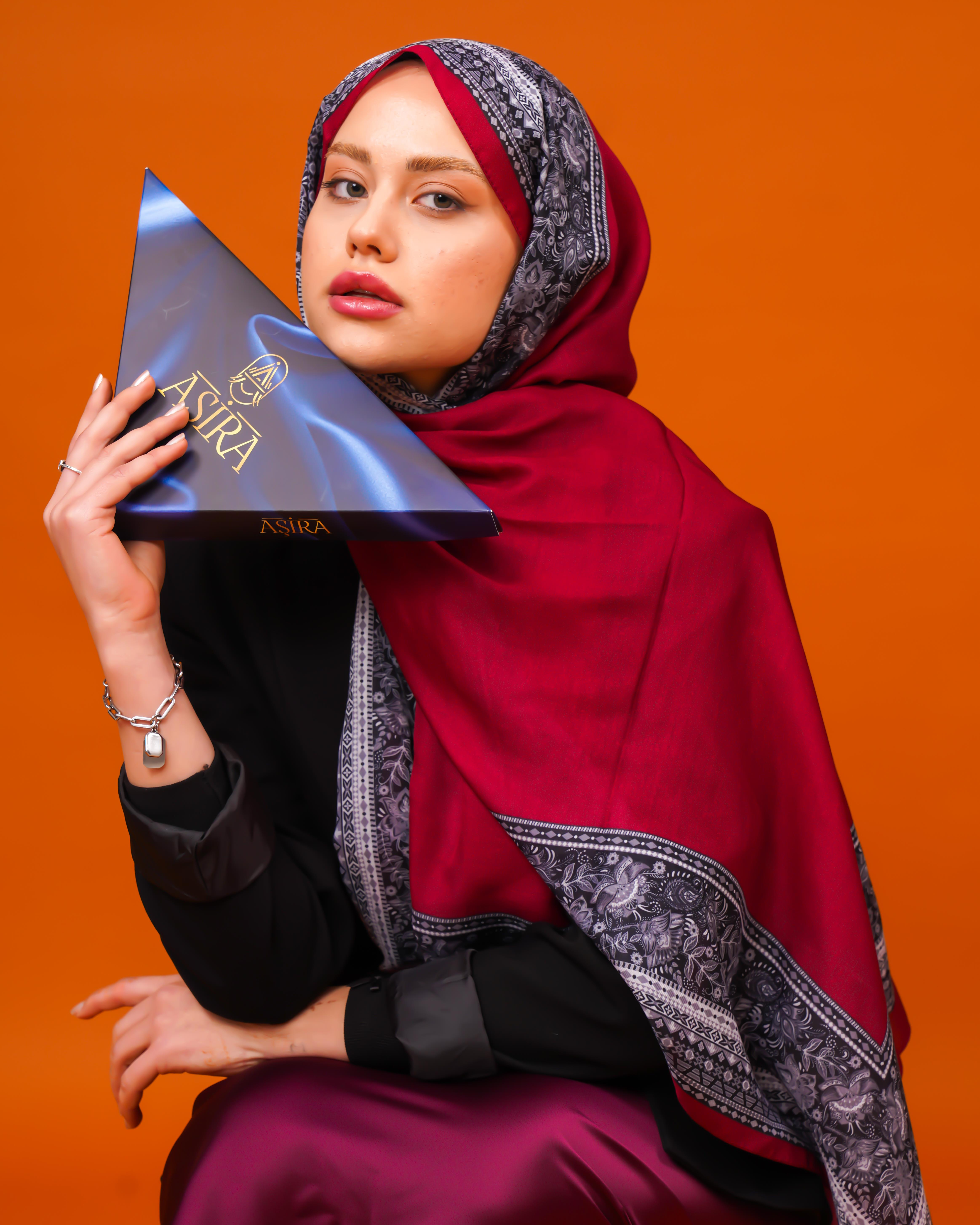 Elegant Border Soft Şal