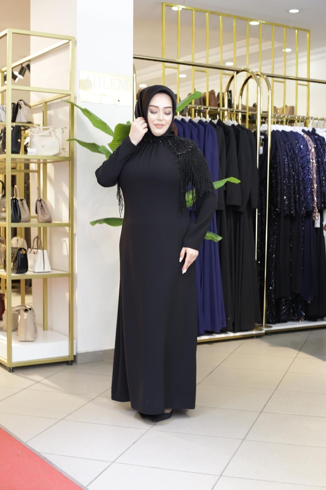 3539 فستان من الحجر المرمز