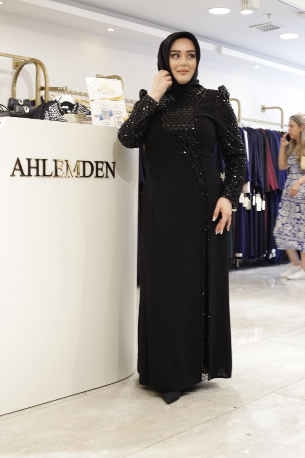 3463 ÄRMEL ÄRMEL MIT PAILLETTEN-DETAIL KLEID