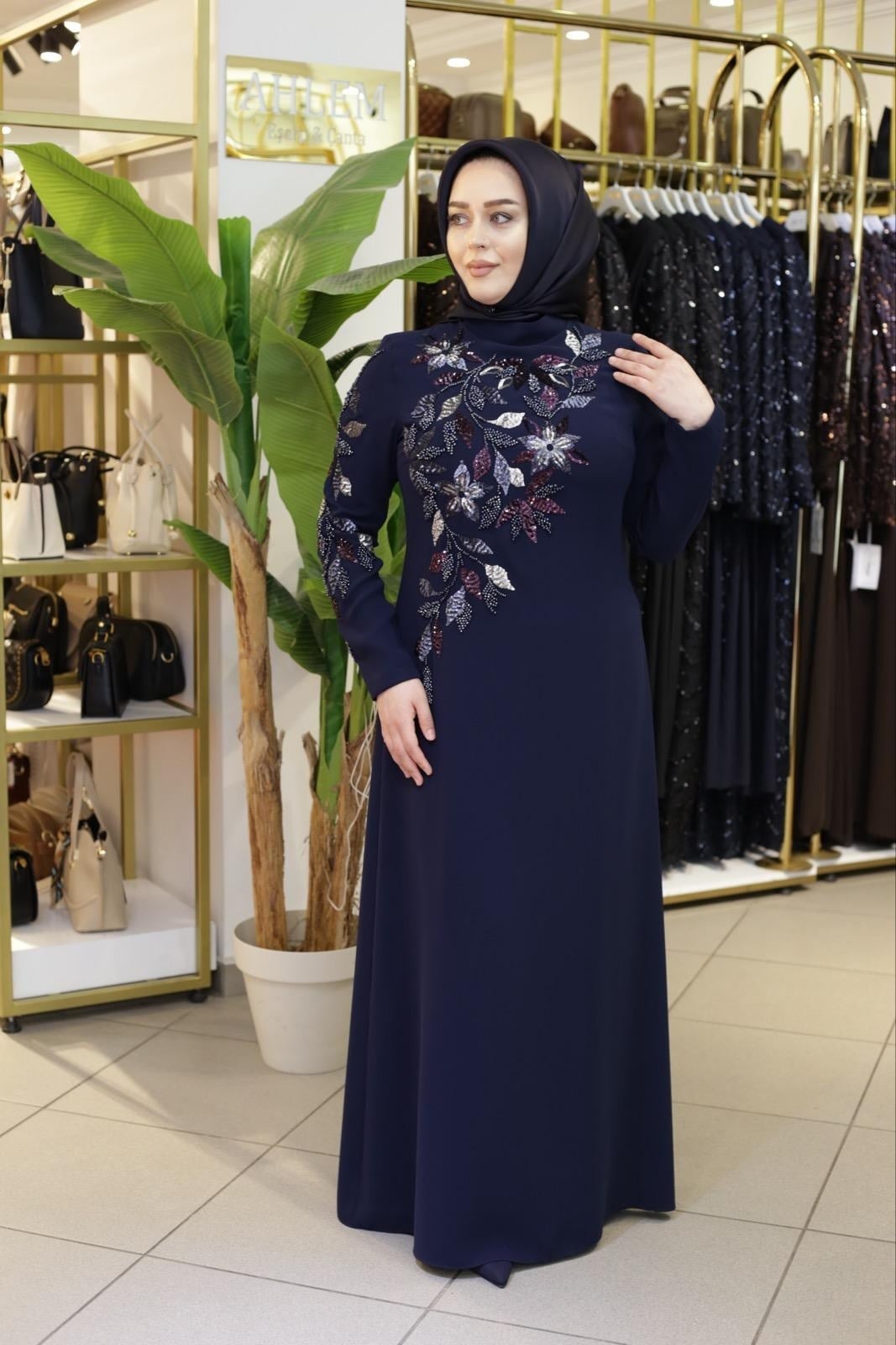 NAKIŞ PULLU ELBİSE 5247 KOD