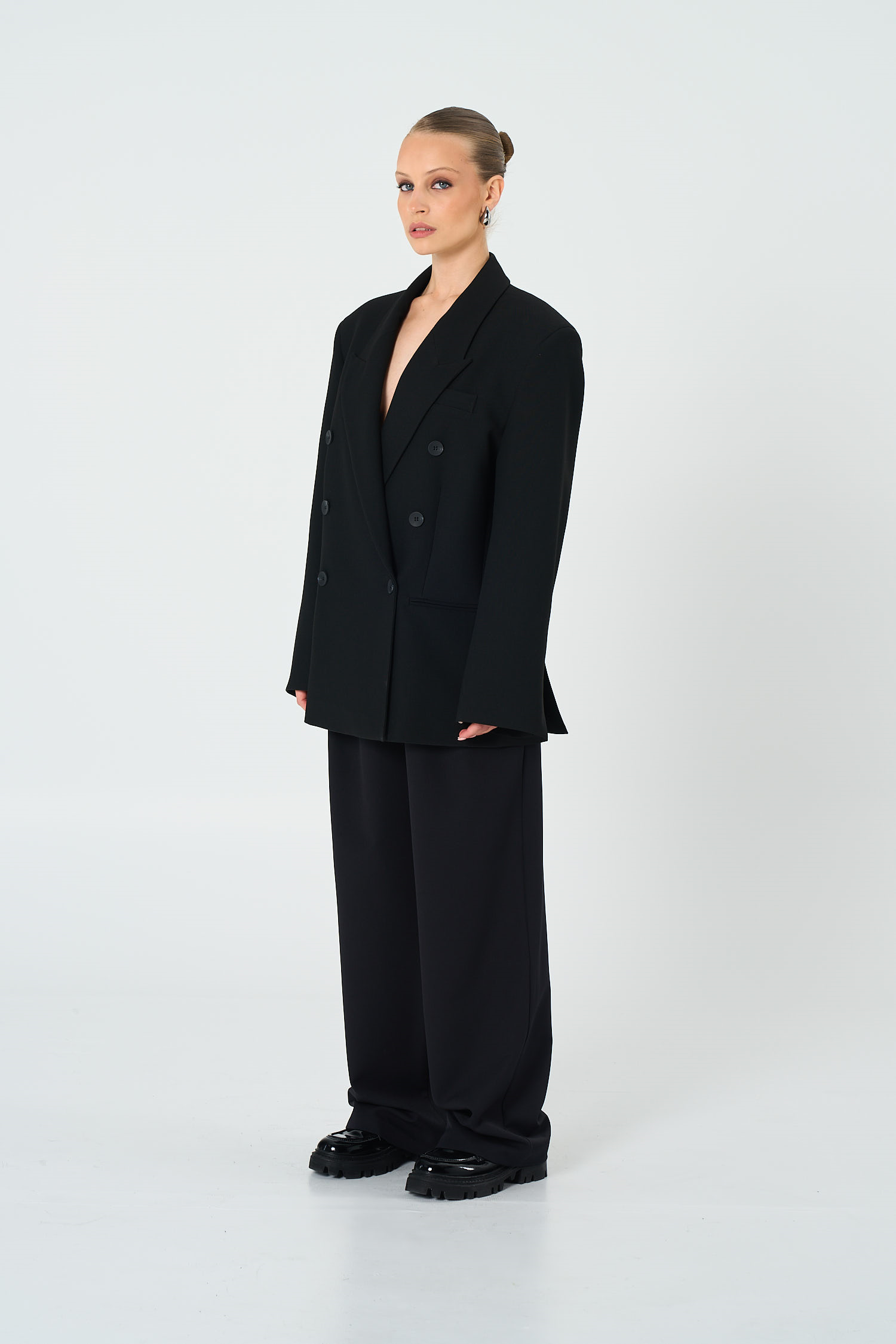 Kadın Siyah Basene Oturan Oversize Blazer-Thalure