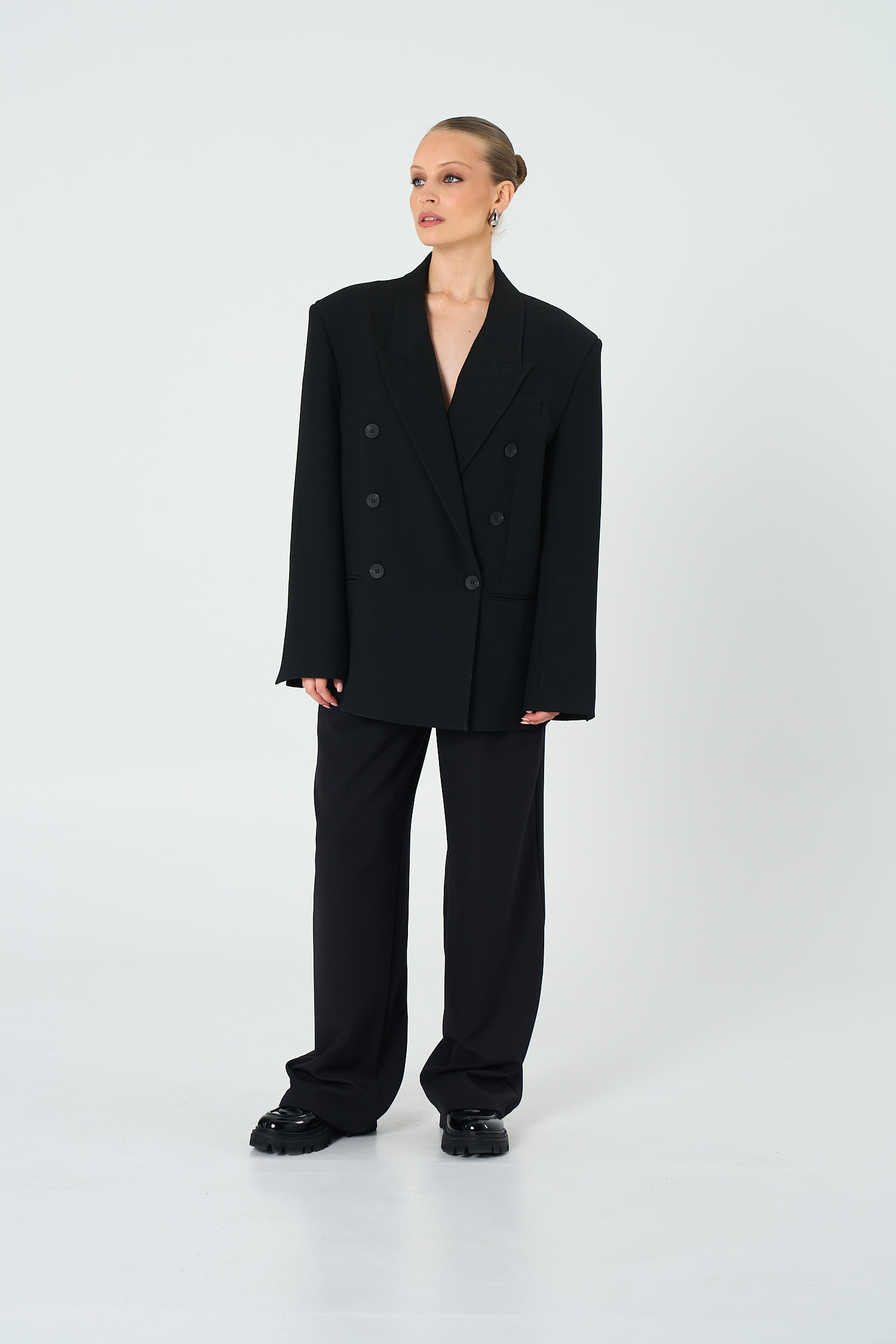 Kadın Siyah Basene Oturan Oversize Blazer-Thalure