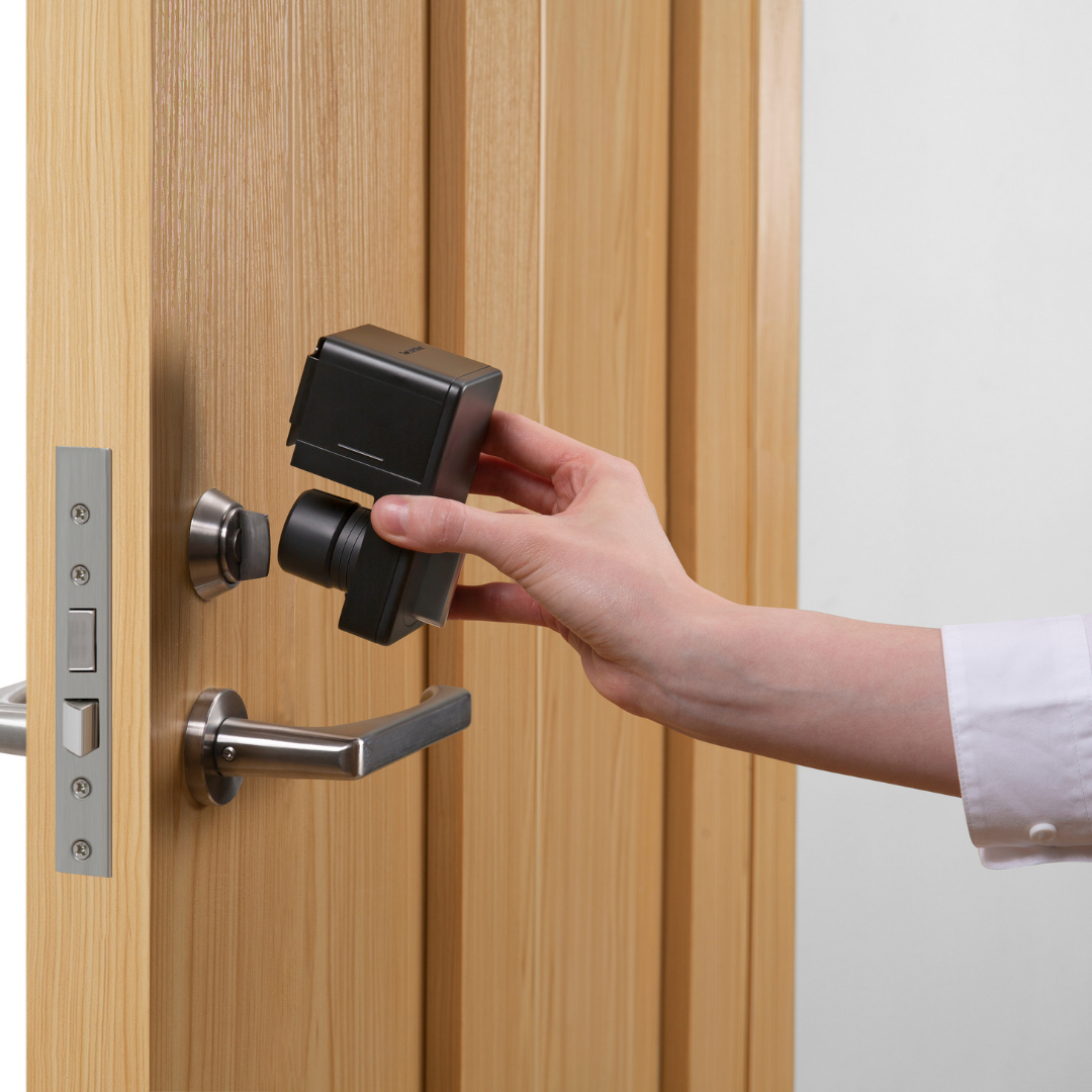  SwitchBot Lock Pro – Akıllı Kapı Kilidi (Siyah)