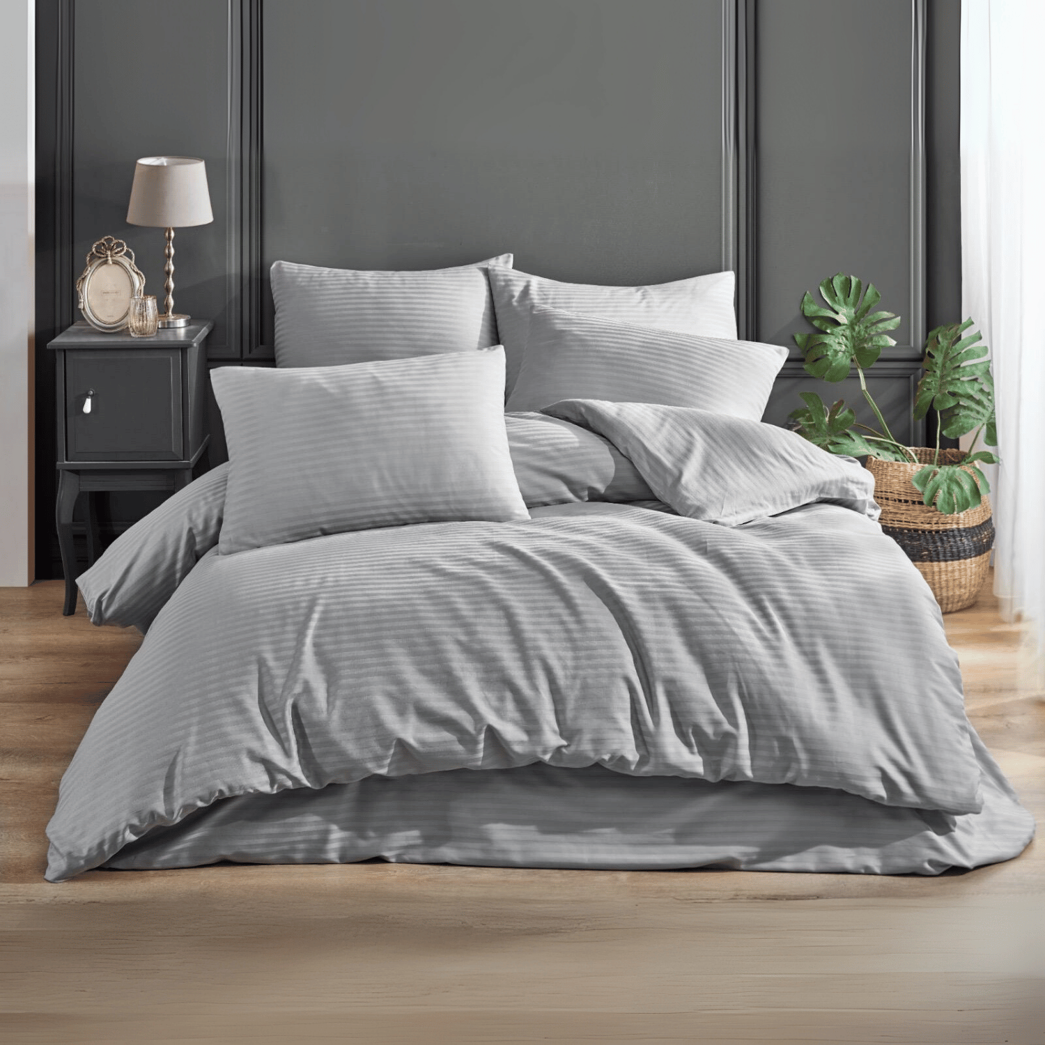 Gri Pamuk Saten Nevresim Çift Kişilik