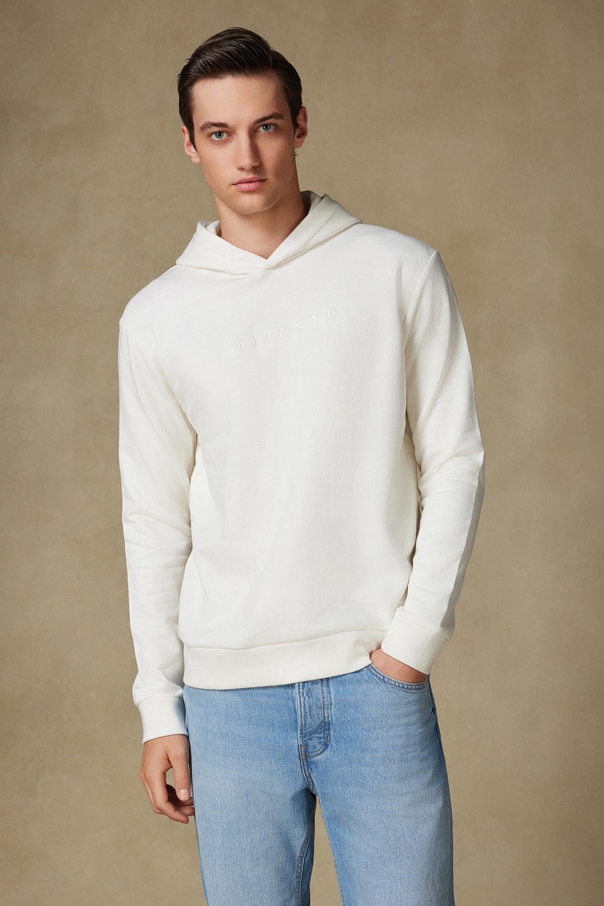 Abbate Hoodie Örme Kumaş Pamuklu Comfort Fit Beyaz Bisiklet Yaka Erkek Nakışlı Hoodie