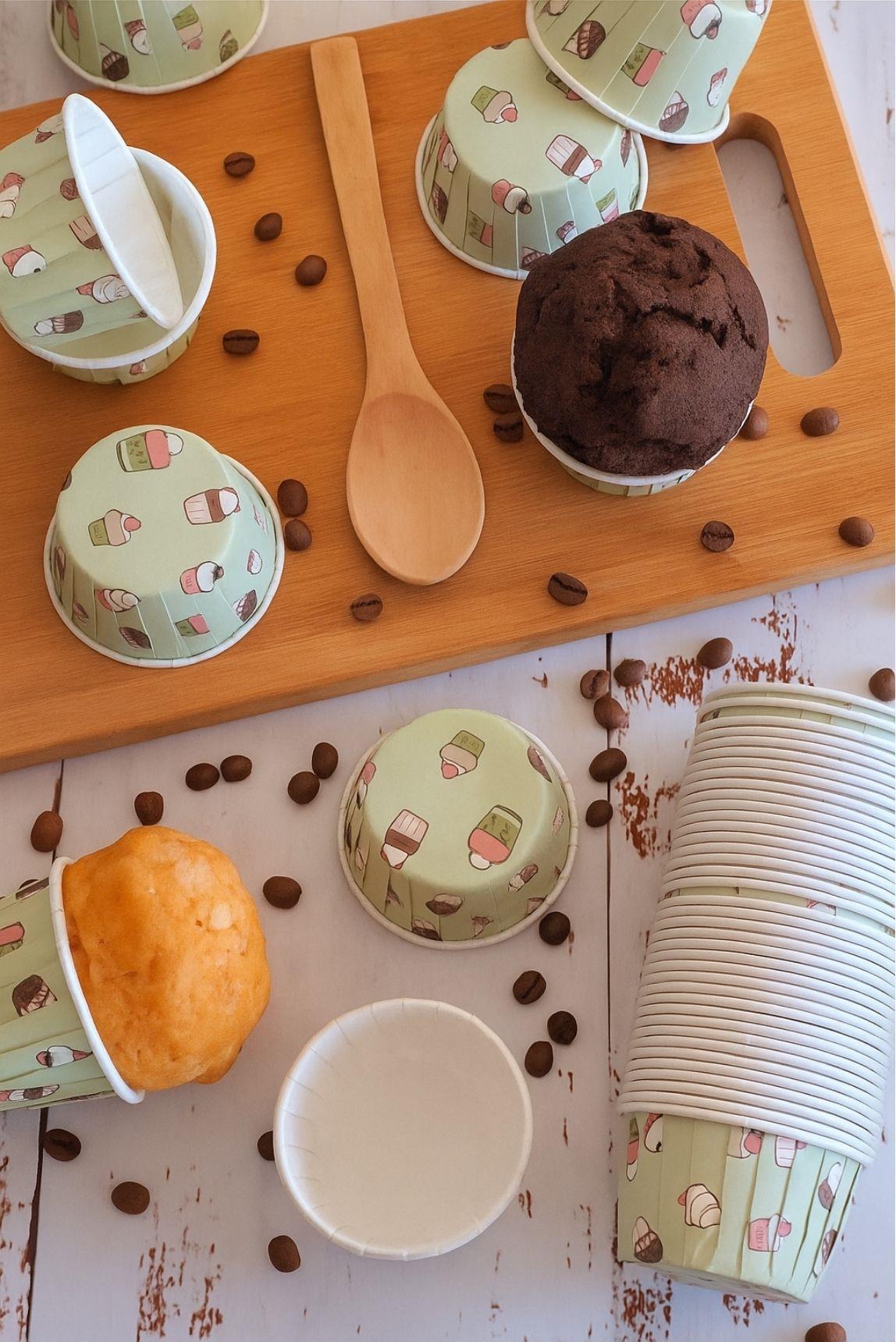 Mint Yeşili Dondurma Desenli Kek Kapsülü 50 Adet | Renkli Muffin Cupcake Kağıdı – 50x39 mm