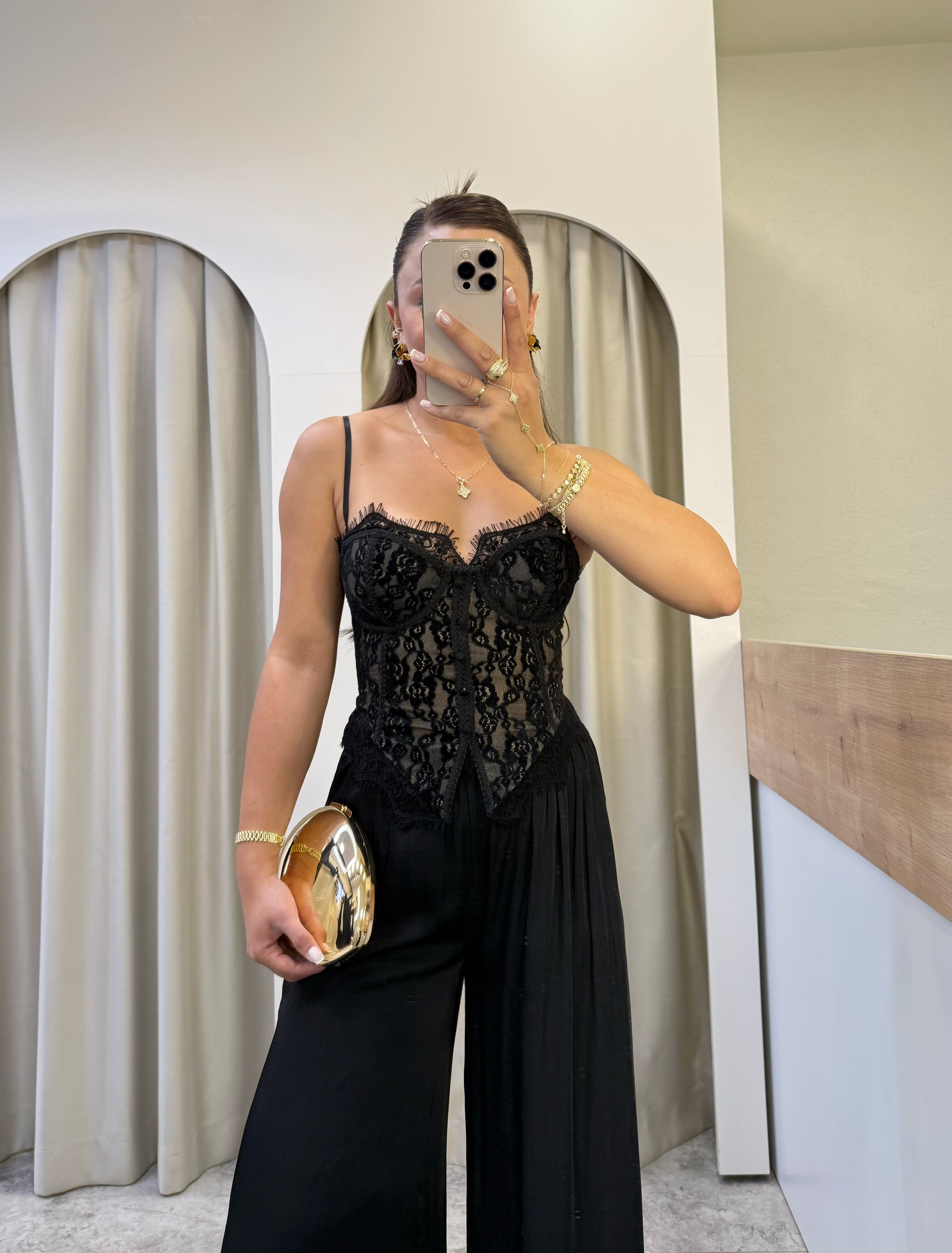Swan Siyah Dantelli Korse