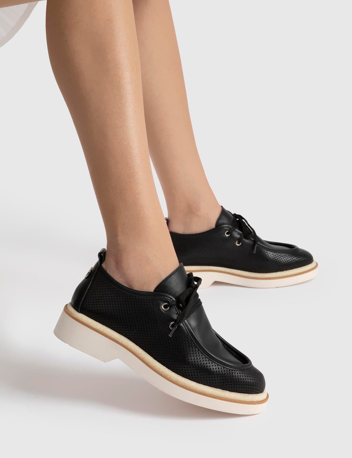 Afsana Black Leather Women's Oxford