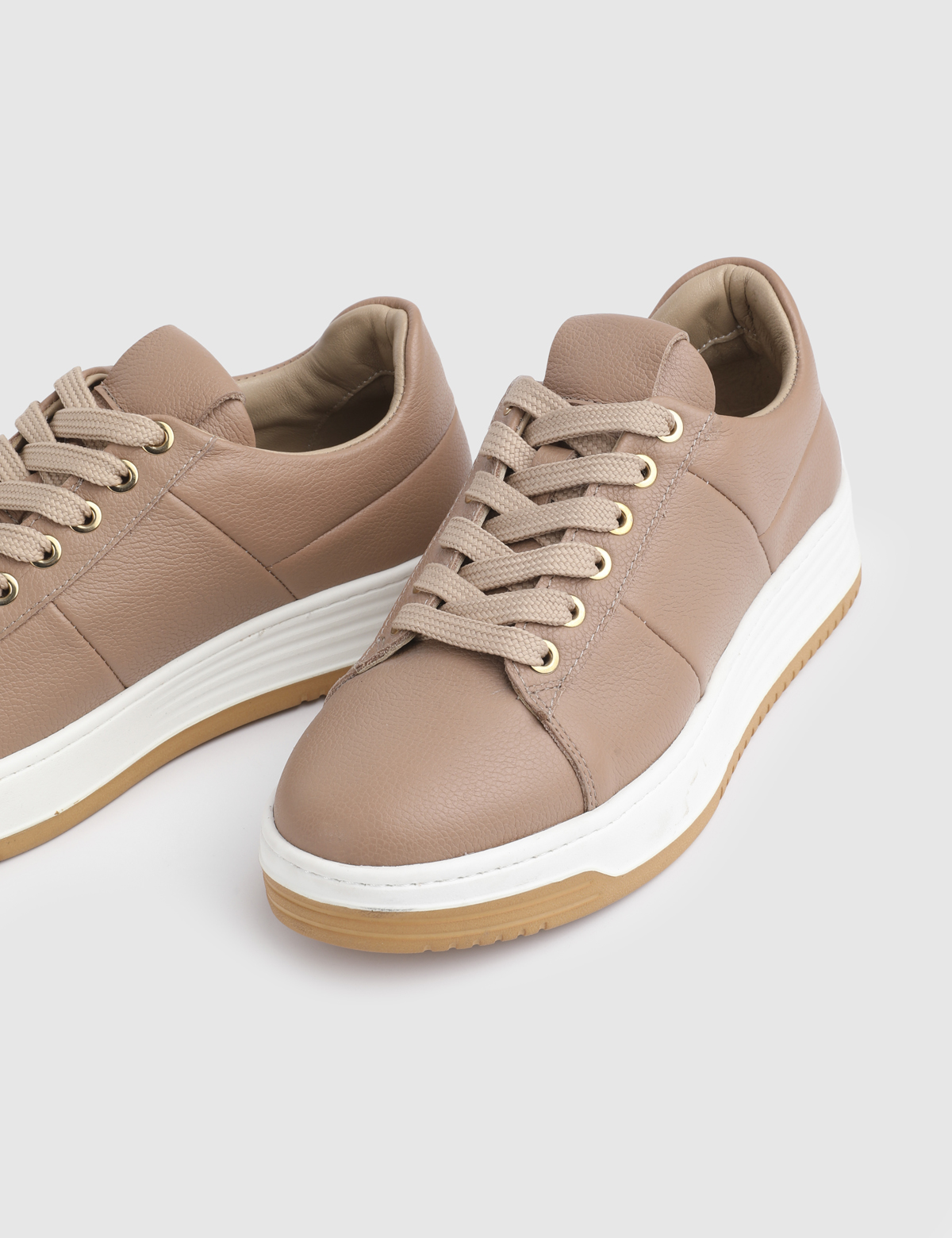 Briar Saddle Brown Leather Women's Sneaker