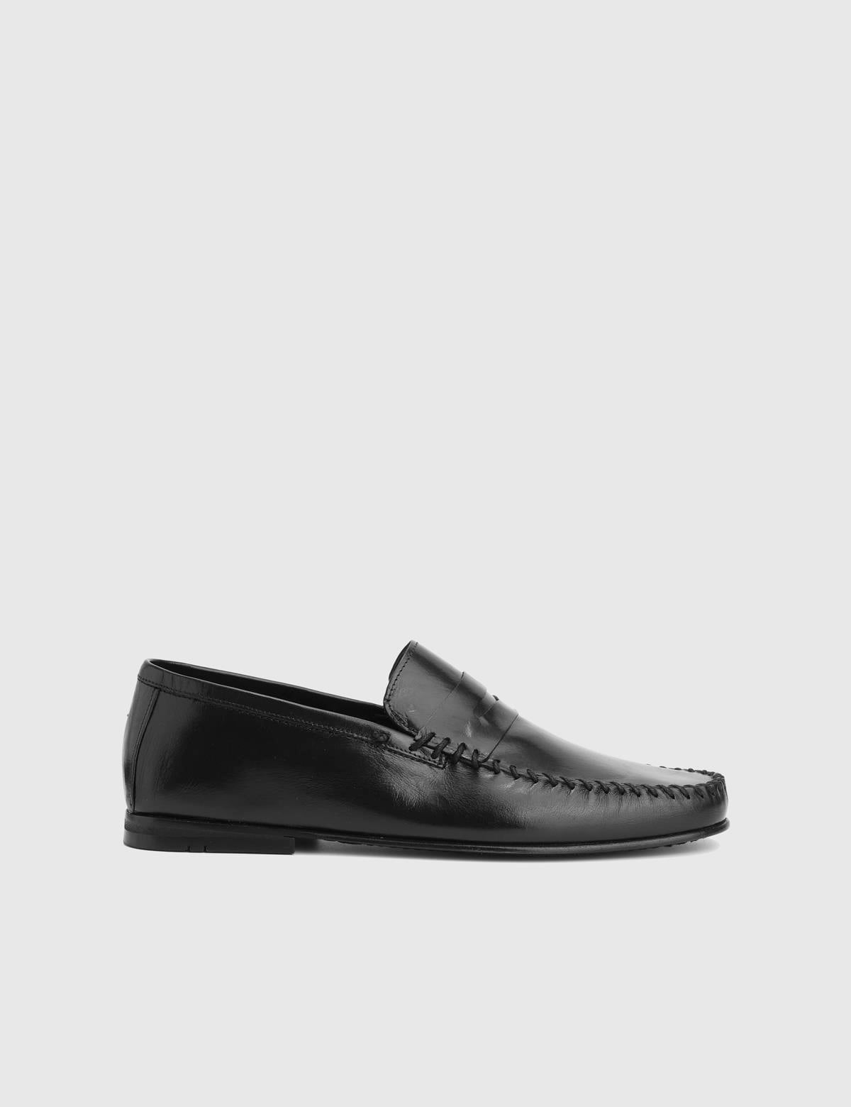 Colne Black Leather Men's Loafer