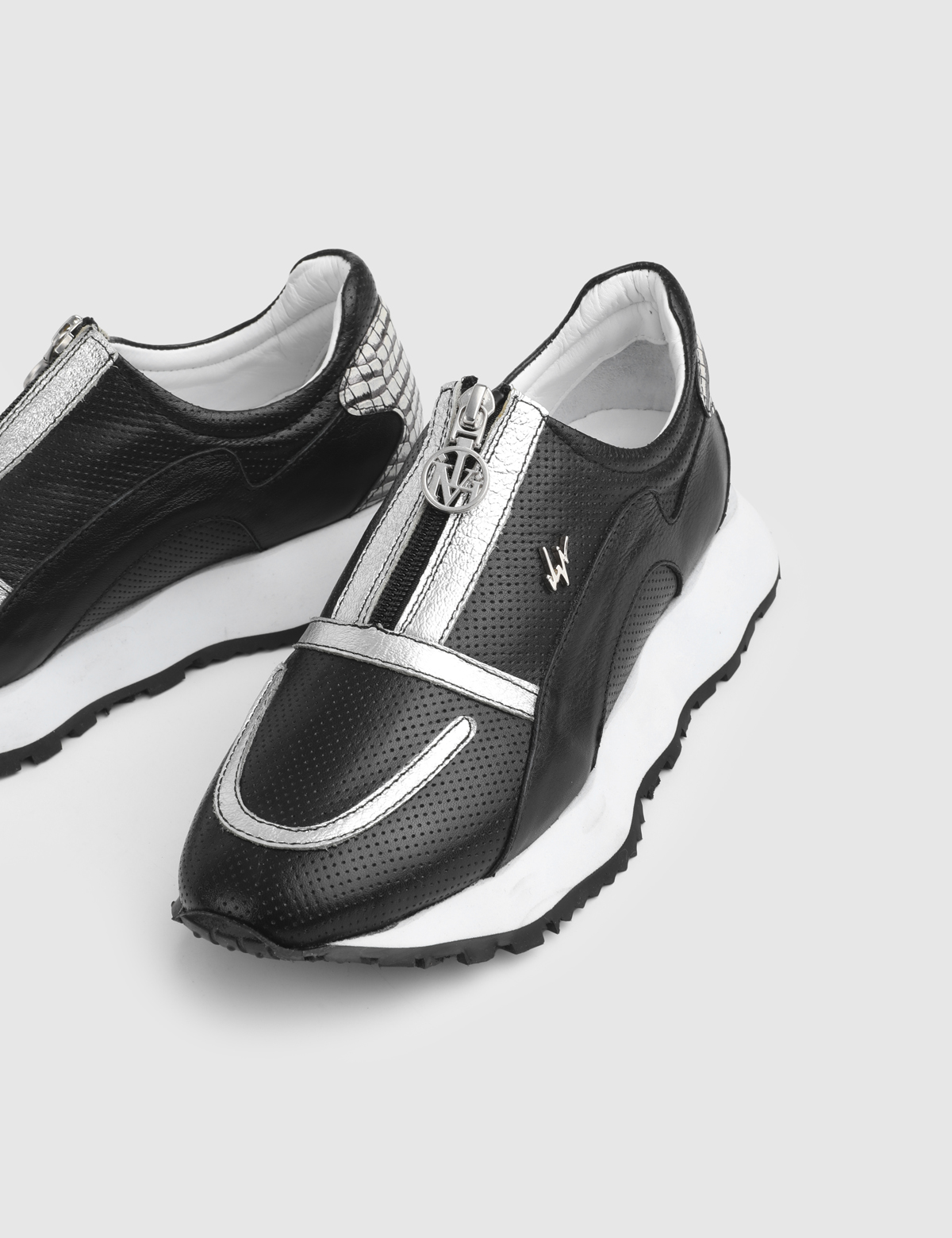 Faro Black Leather Women's Sneaker