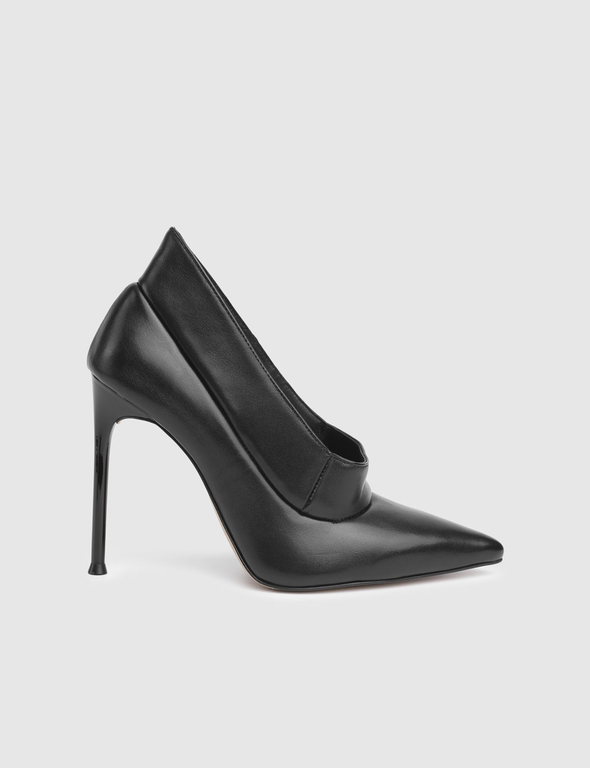 Faye Black Leather Women's Pump