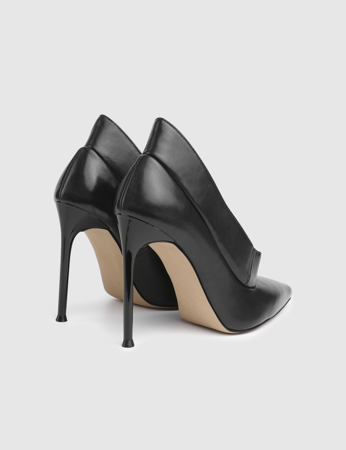 Faye Black Leather Women's Pump