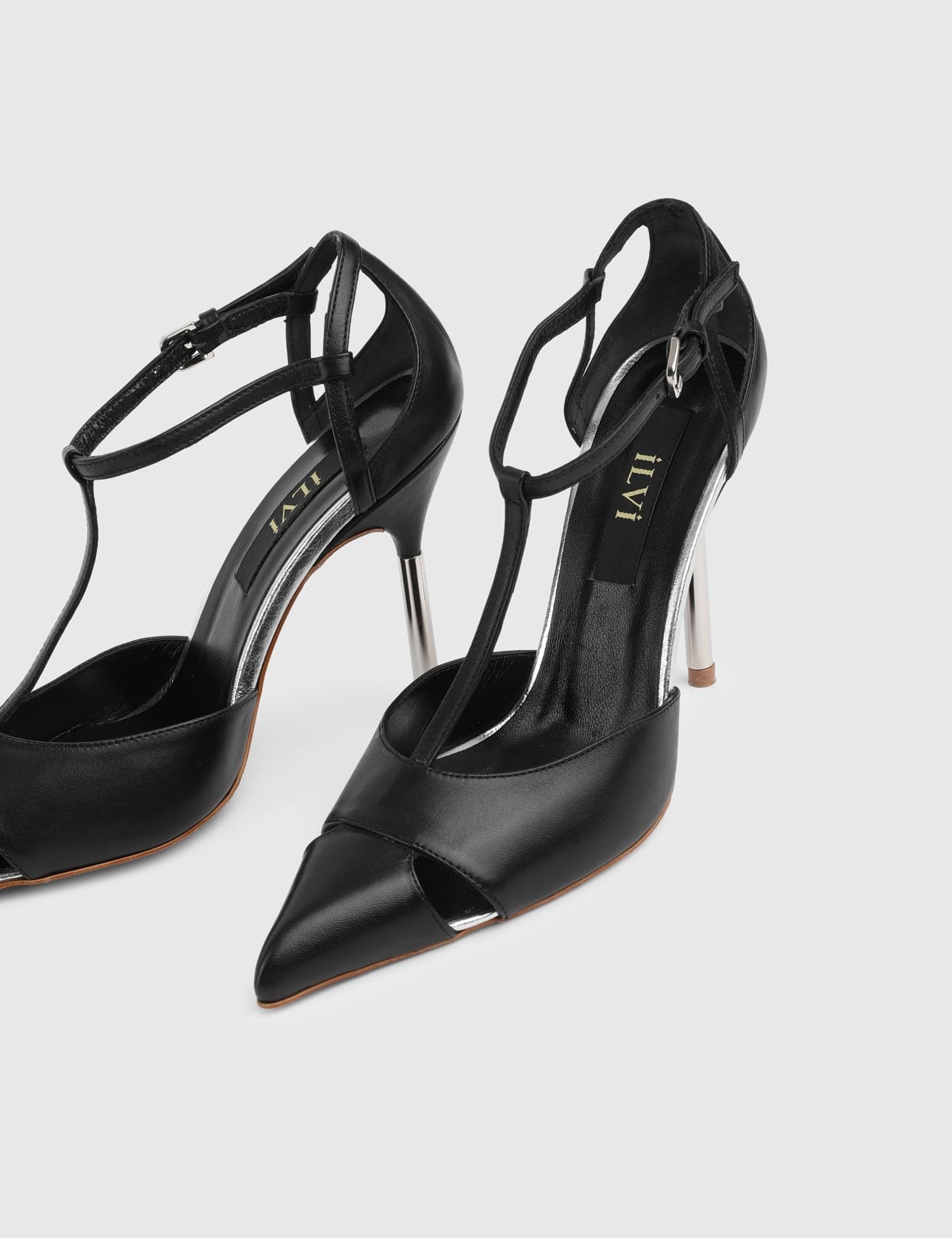 Fivra Black Leather Women's Heeled Sandal