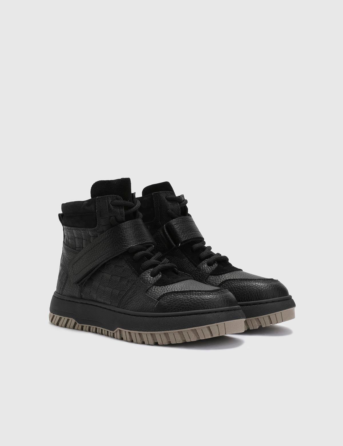 Gardenia Black Leather Women's Boot