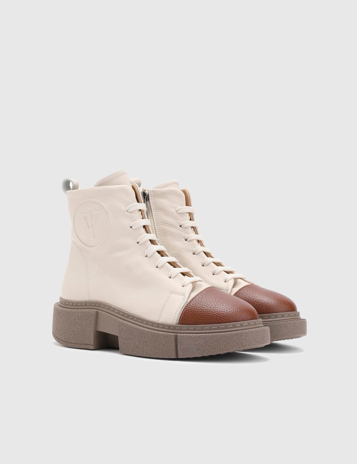 Hauke Saddle Brown Floater Leather Women's Boot