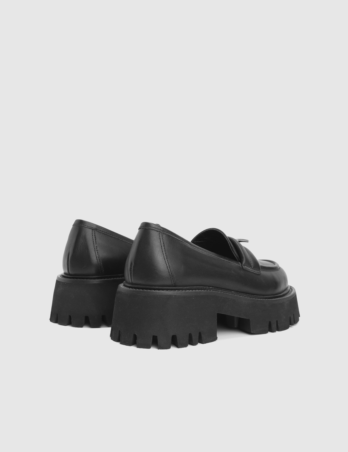 Inora Black Leather Women's Loafer