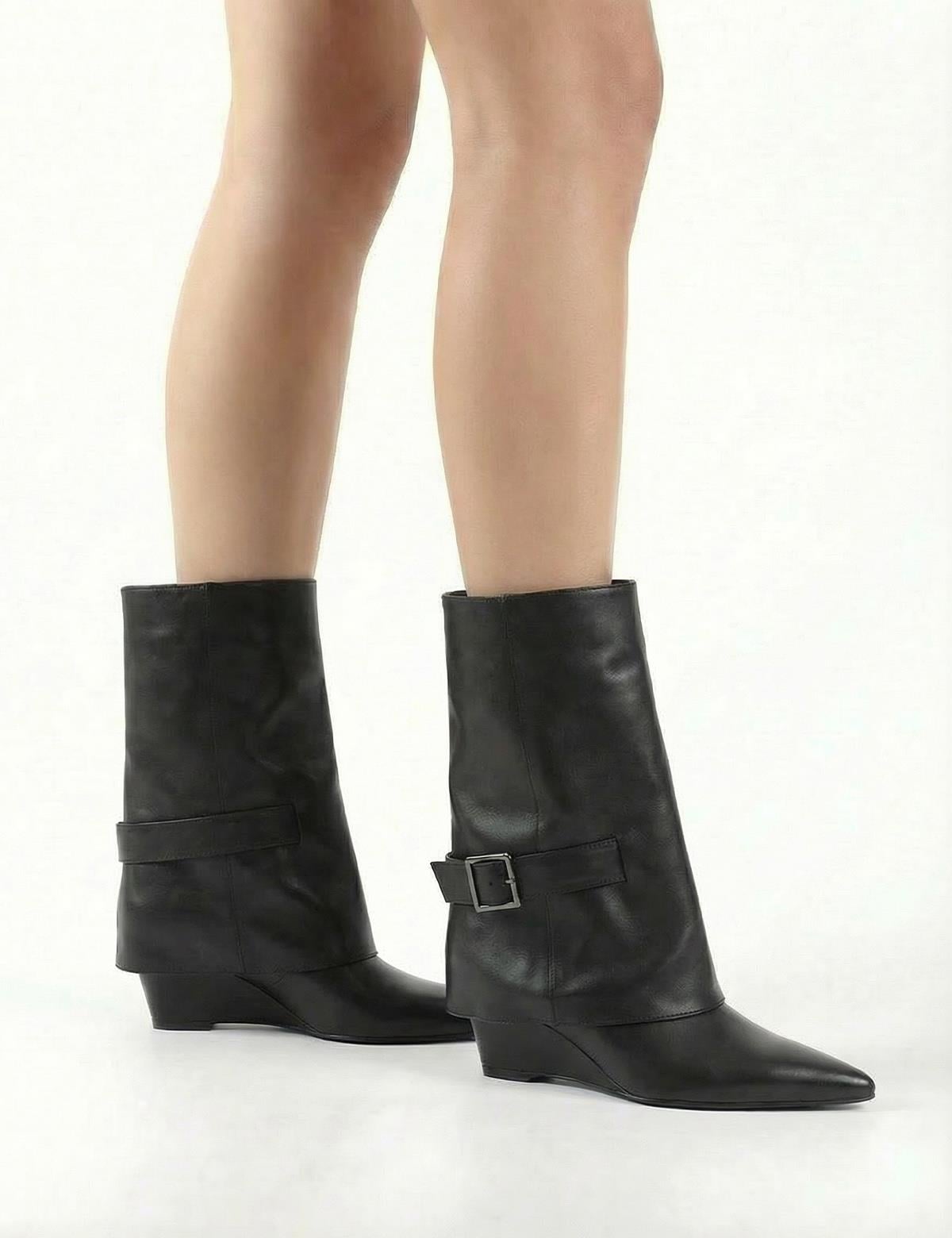 İzerba Black Leather Women's Heeled High Boot