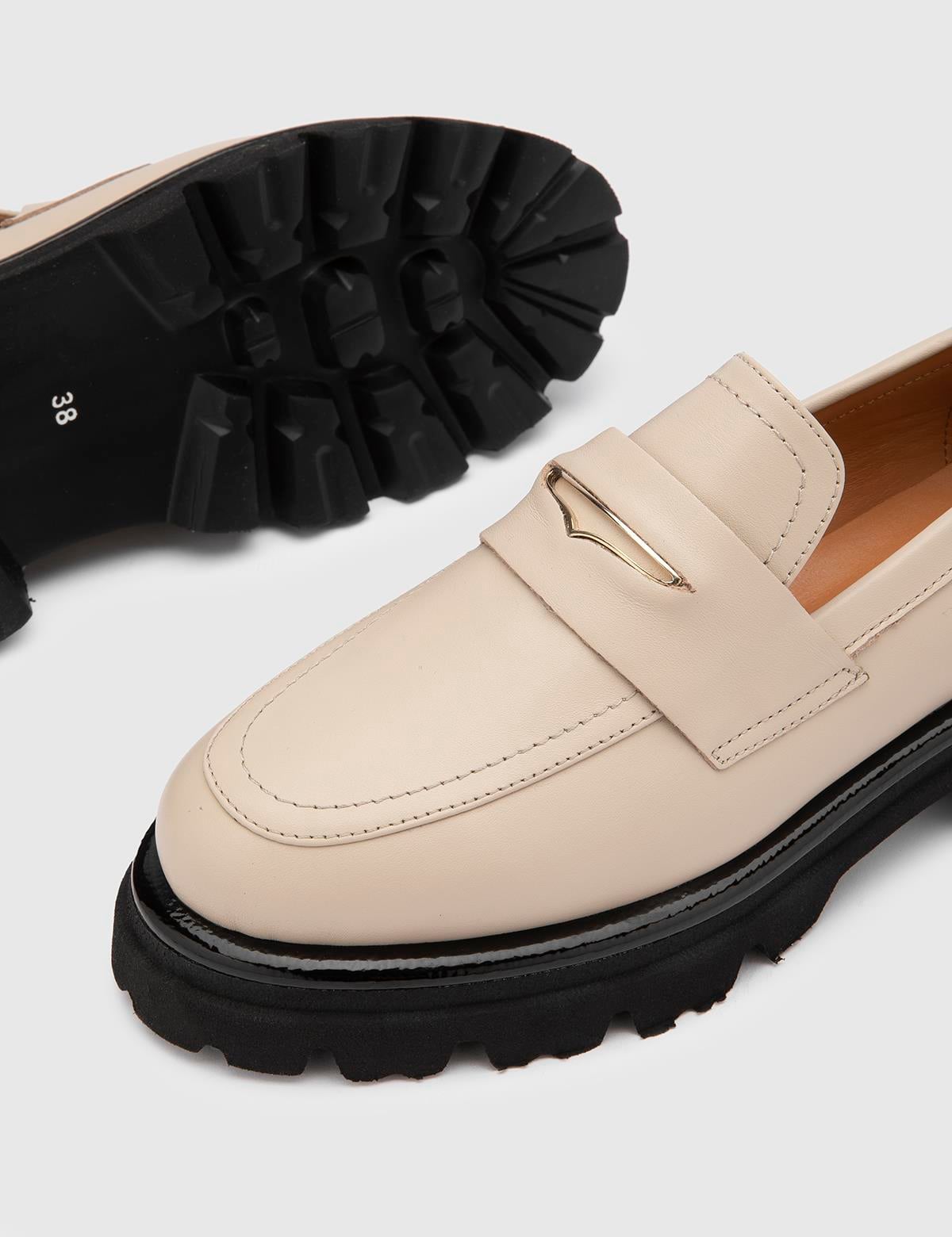 Junin Beige Leather Women's Loafer