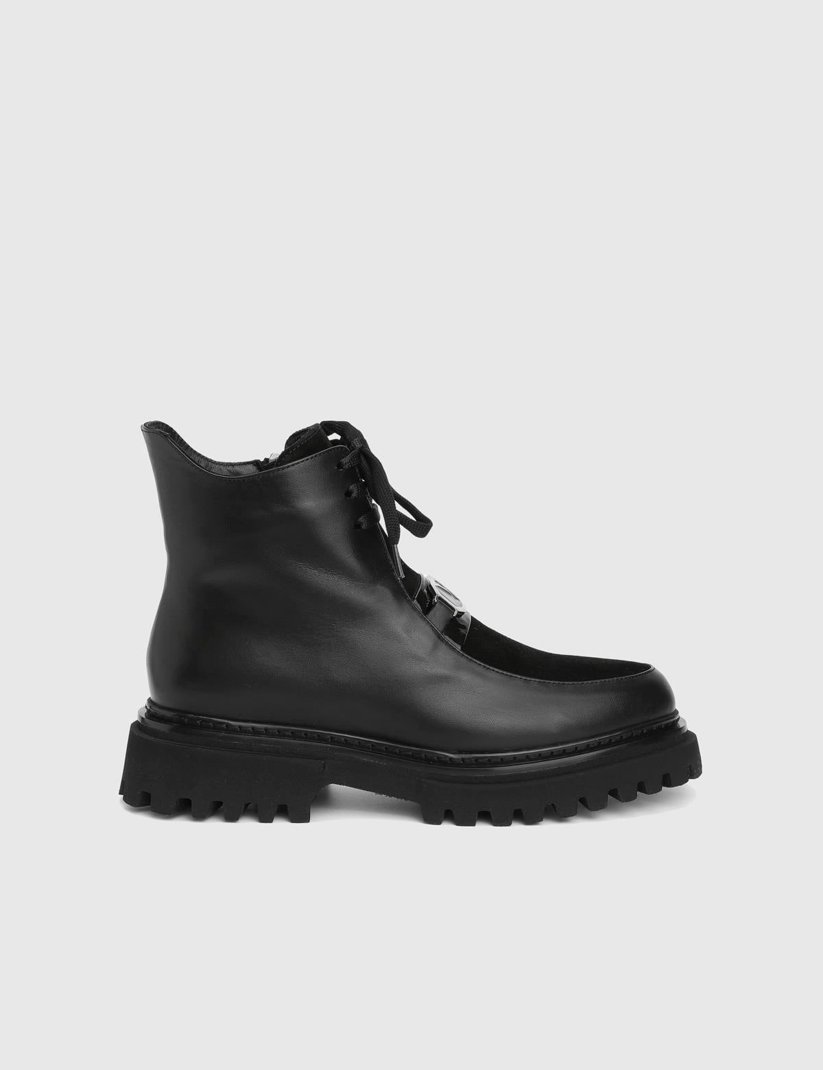 Kirieka Black Suede Leather Women's Boot