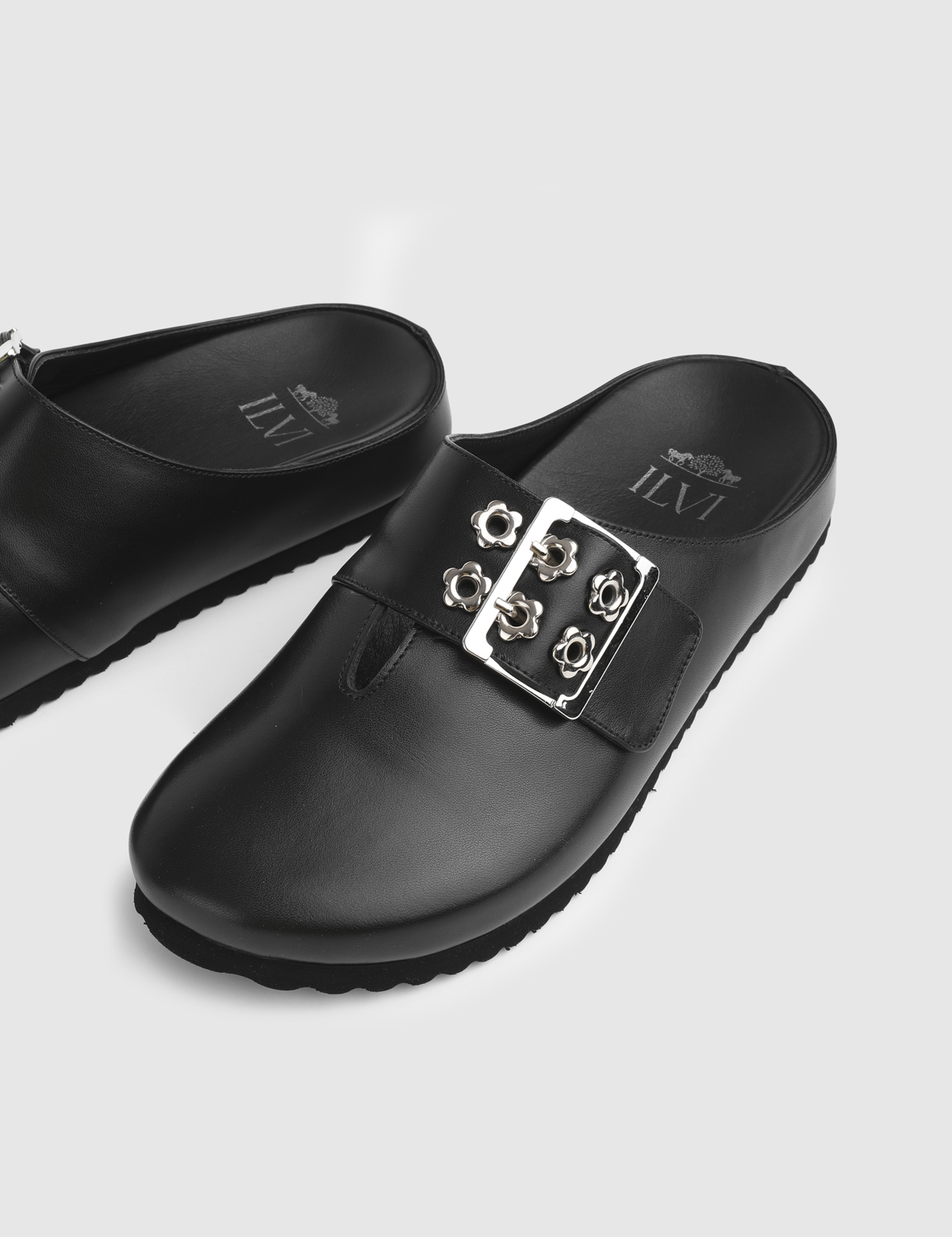 Liona Black Leather Women's Slide