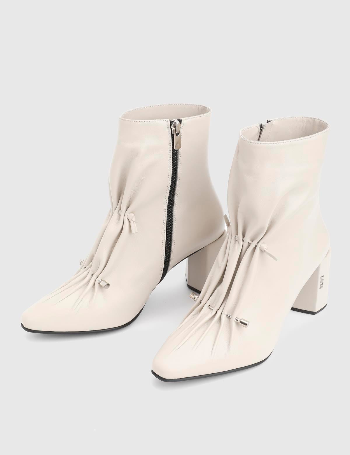 Moxy Cream Leather Women's Heeled Boot