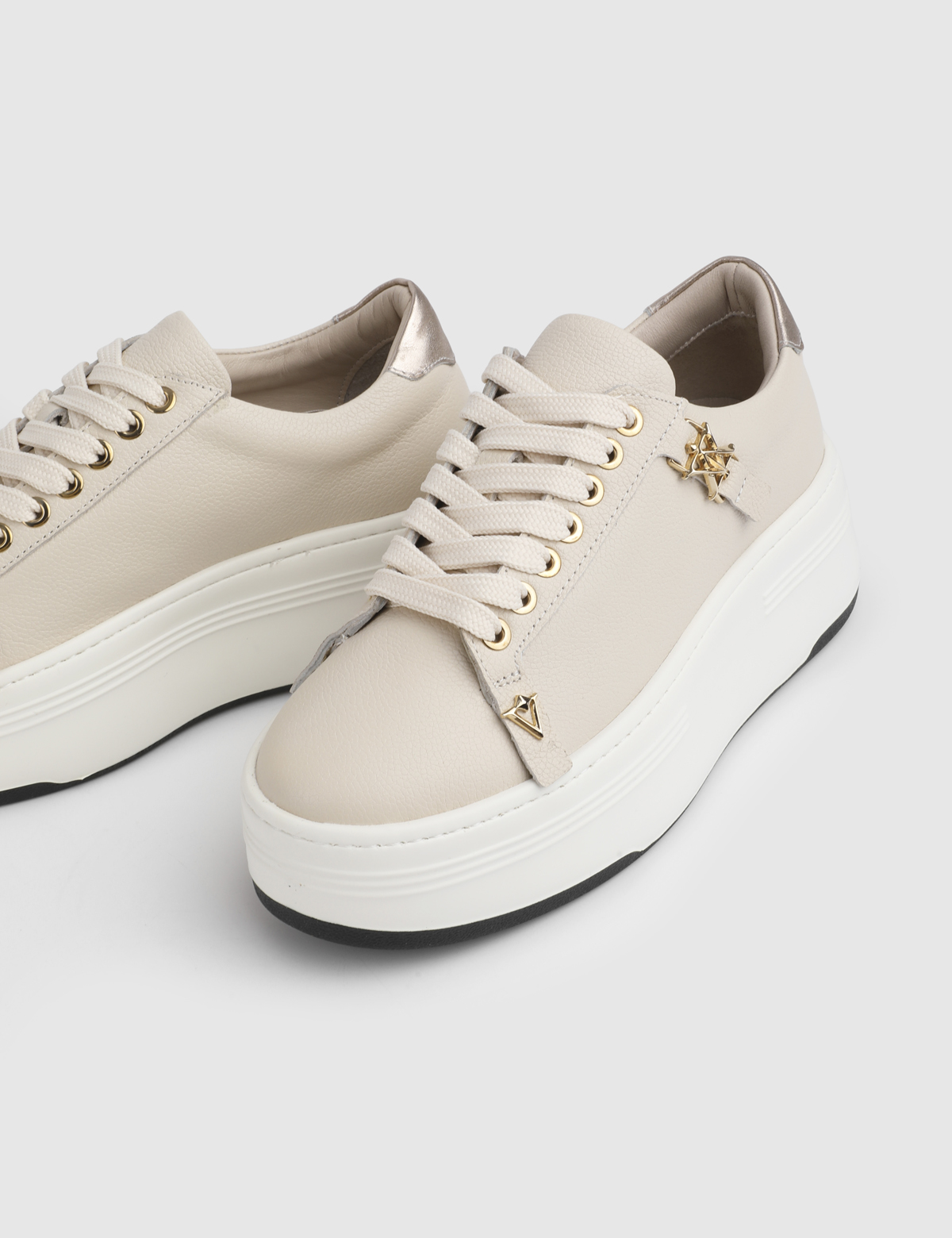Muse Cream Leather Women's Sneaker