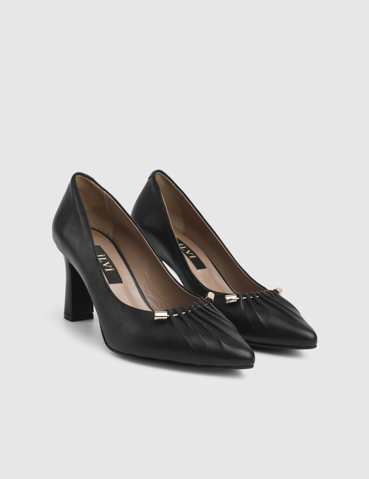 Peak Black Leather Women's Pump