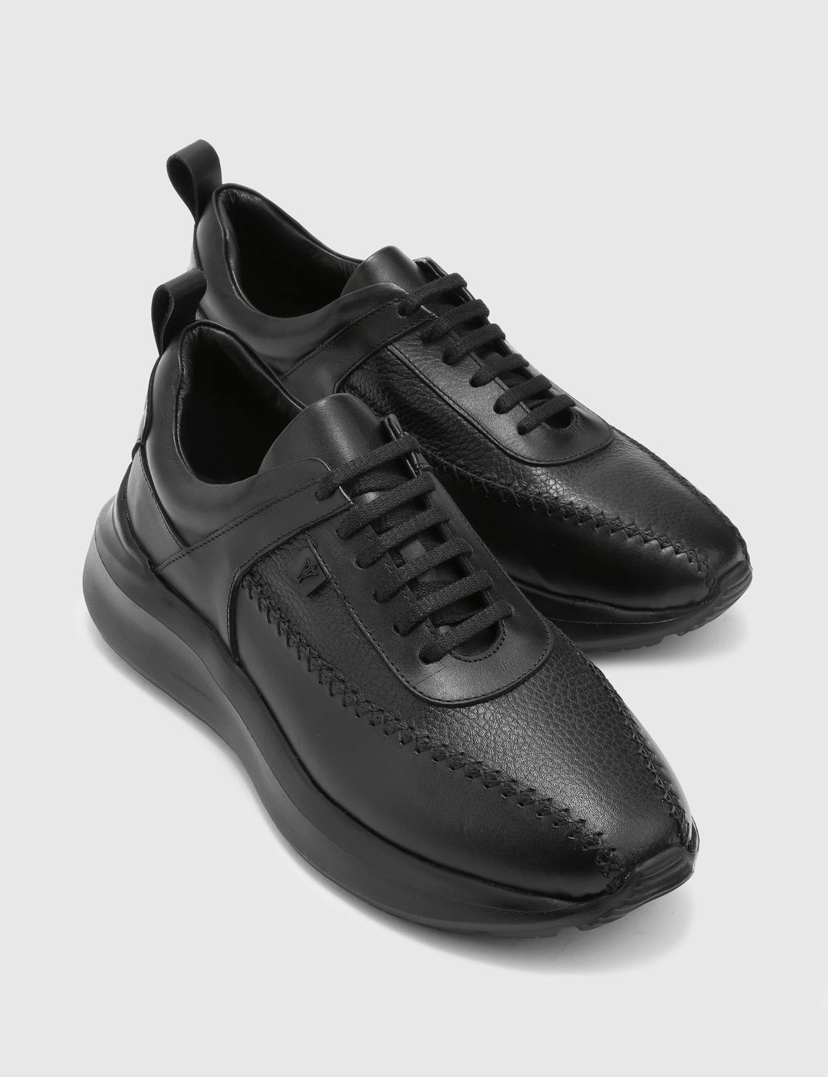 Romelu Black Leather Men's Sneaker