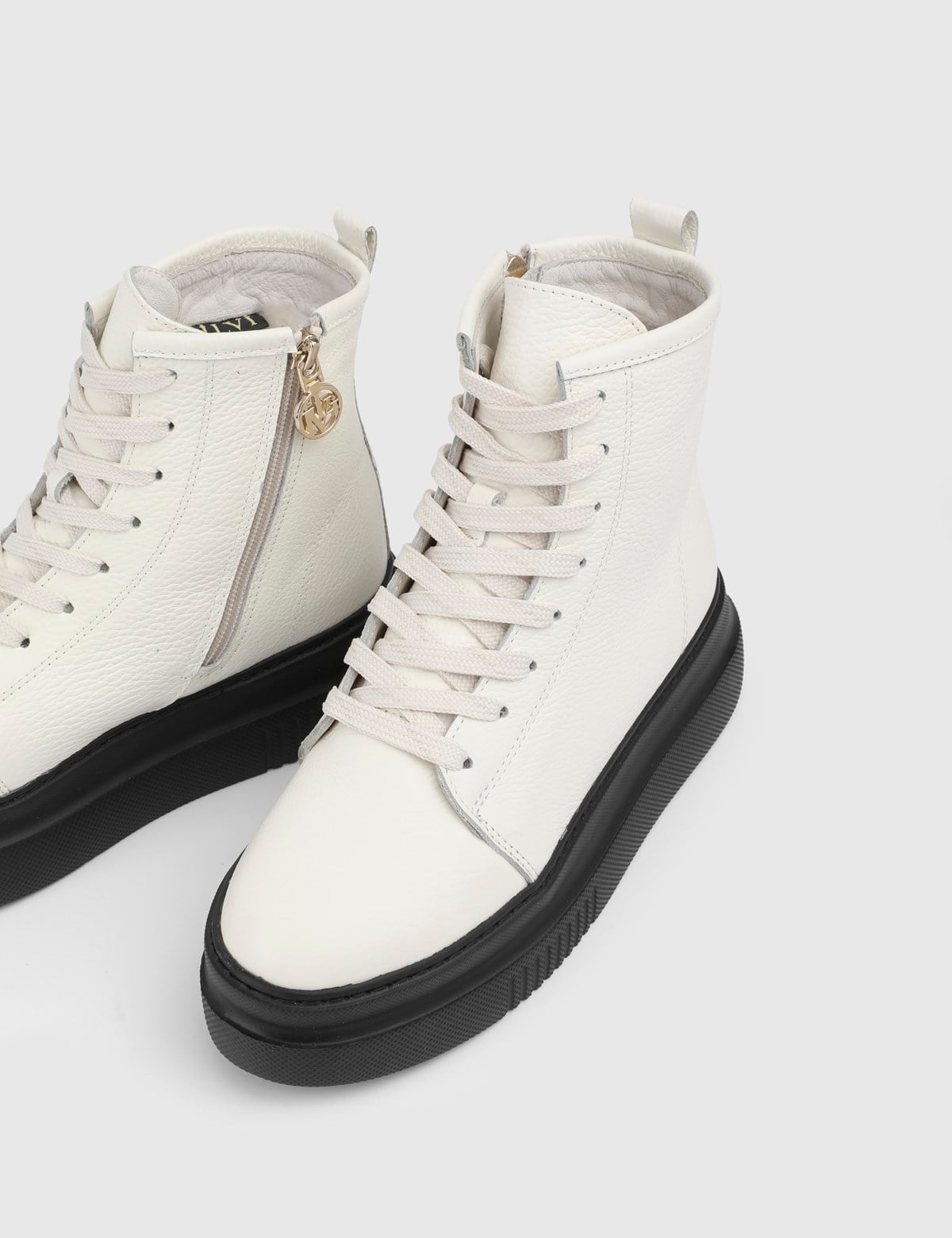 Silev Cream Leather Women's Boot