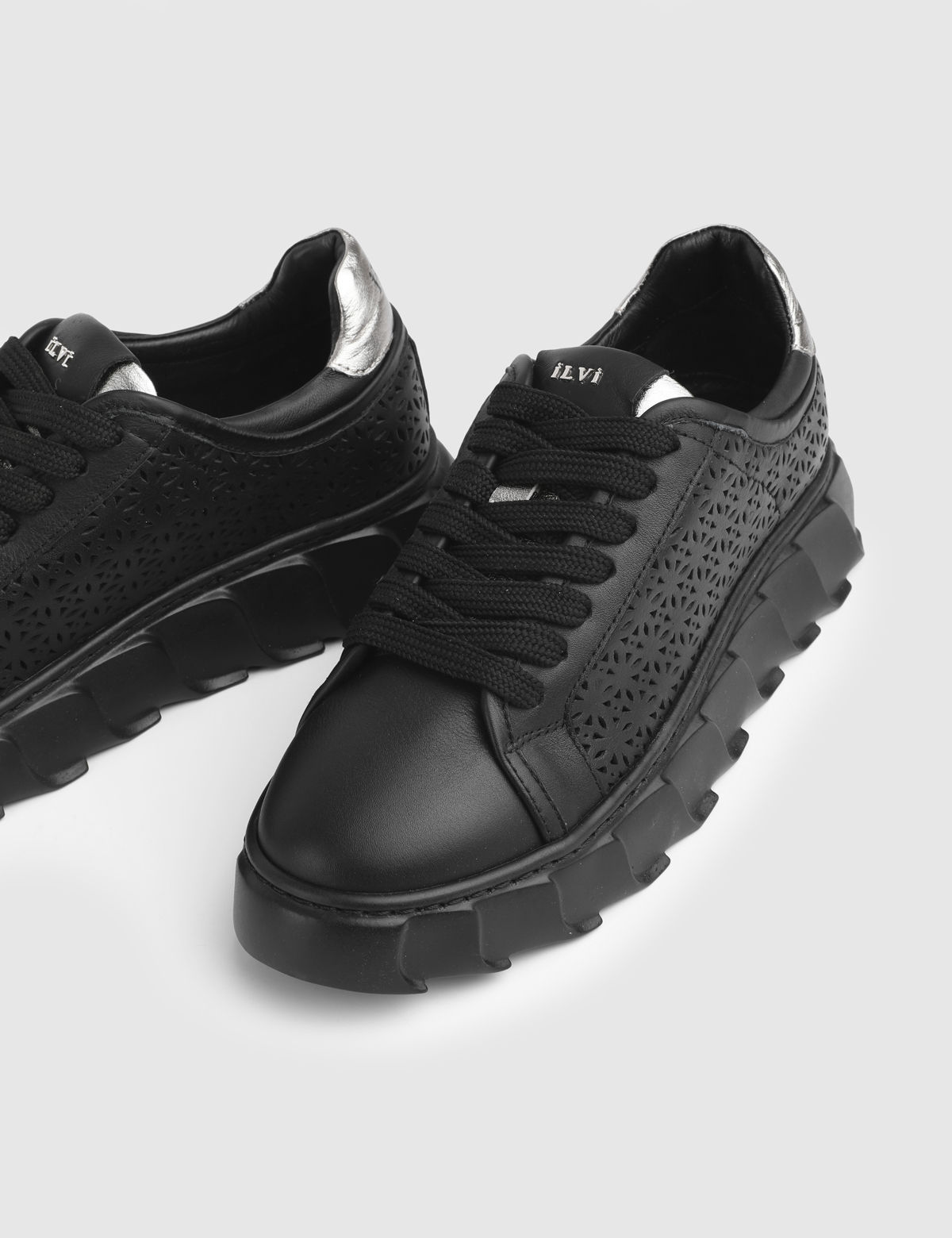 Stone Black Leather Women's Sneaker