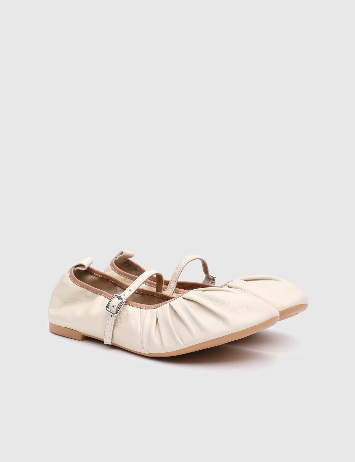 Stragier Beige Leather Women's Ballerina