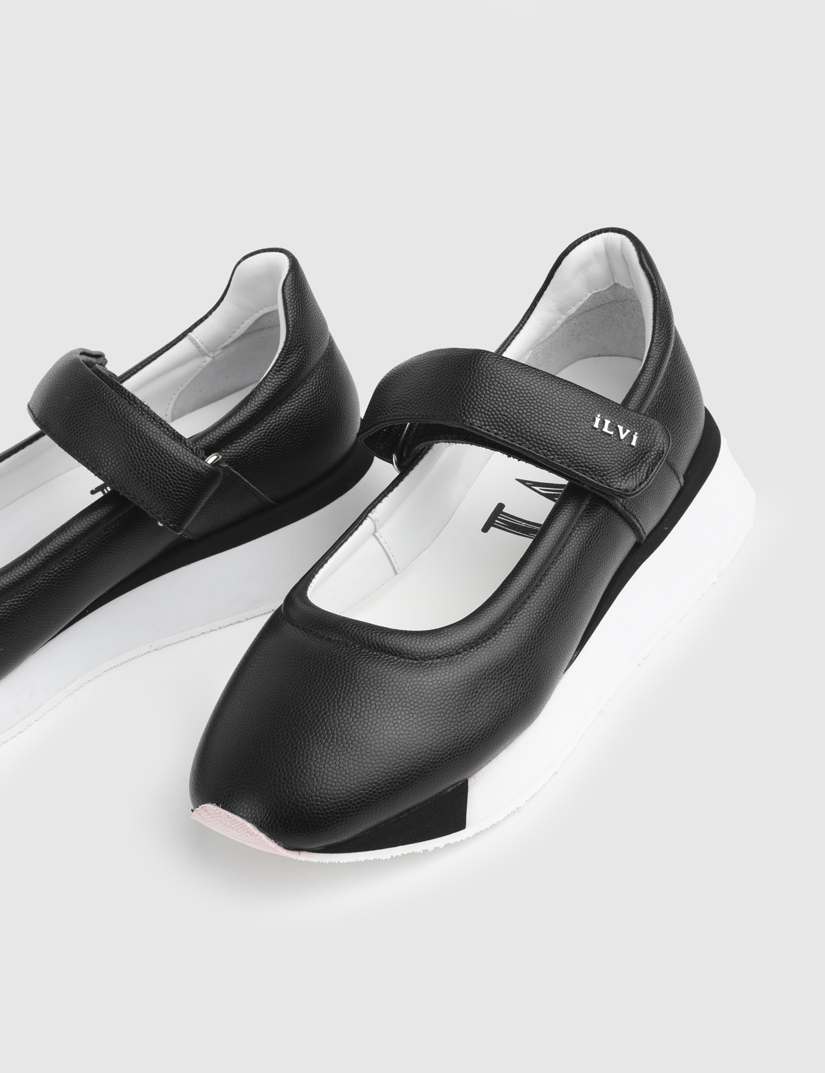 Turin Black Leather Women's Sneaker
