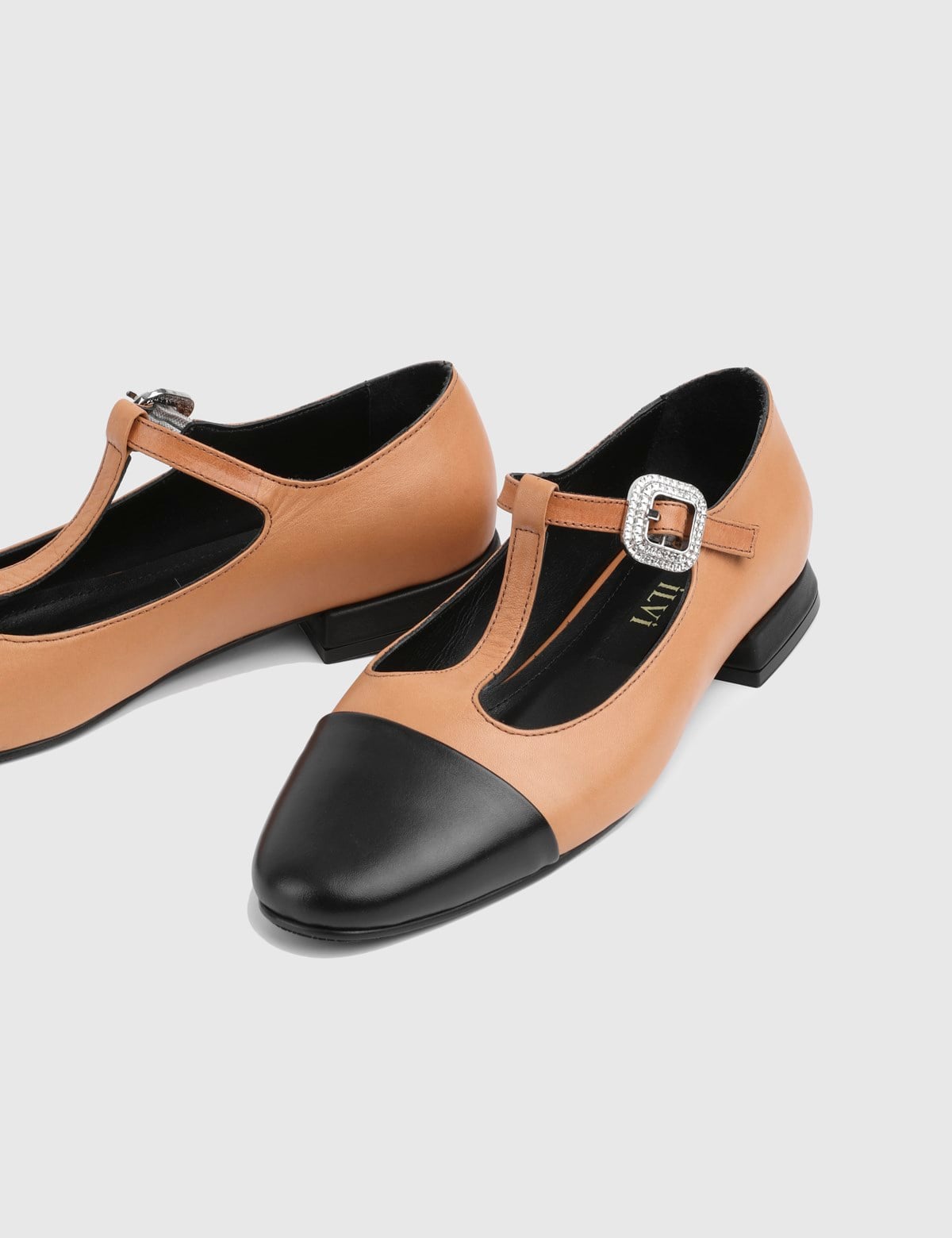 Vairin Camel Leather Women's Ballerina