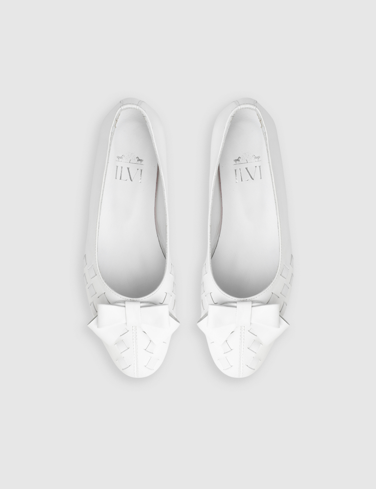 Vireya White Leather Women's Ballerina
