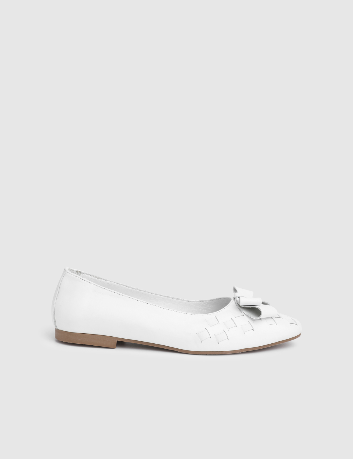 Vireya White Leather Women's Ballerina