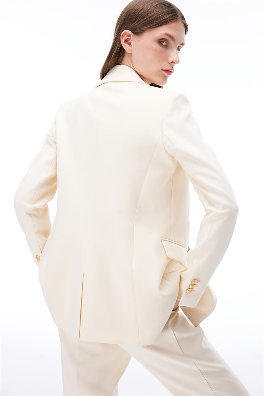 Açık Bej Klasik Yaka Ceket
