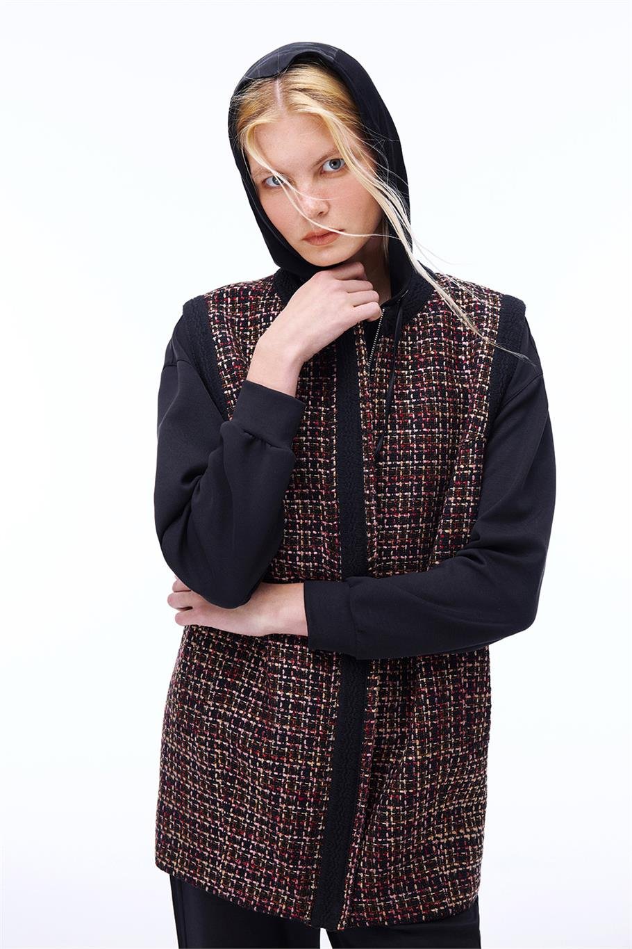 Aidias Regular Fit Standart Boy Sıfır Kol Bisiklet Yaka Siyah Yelek