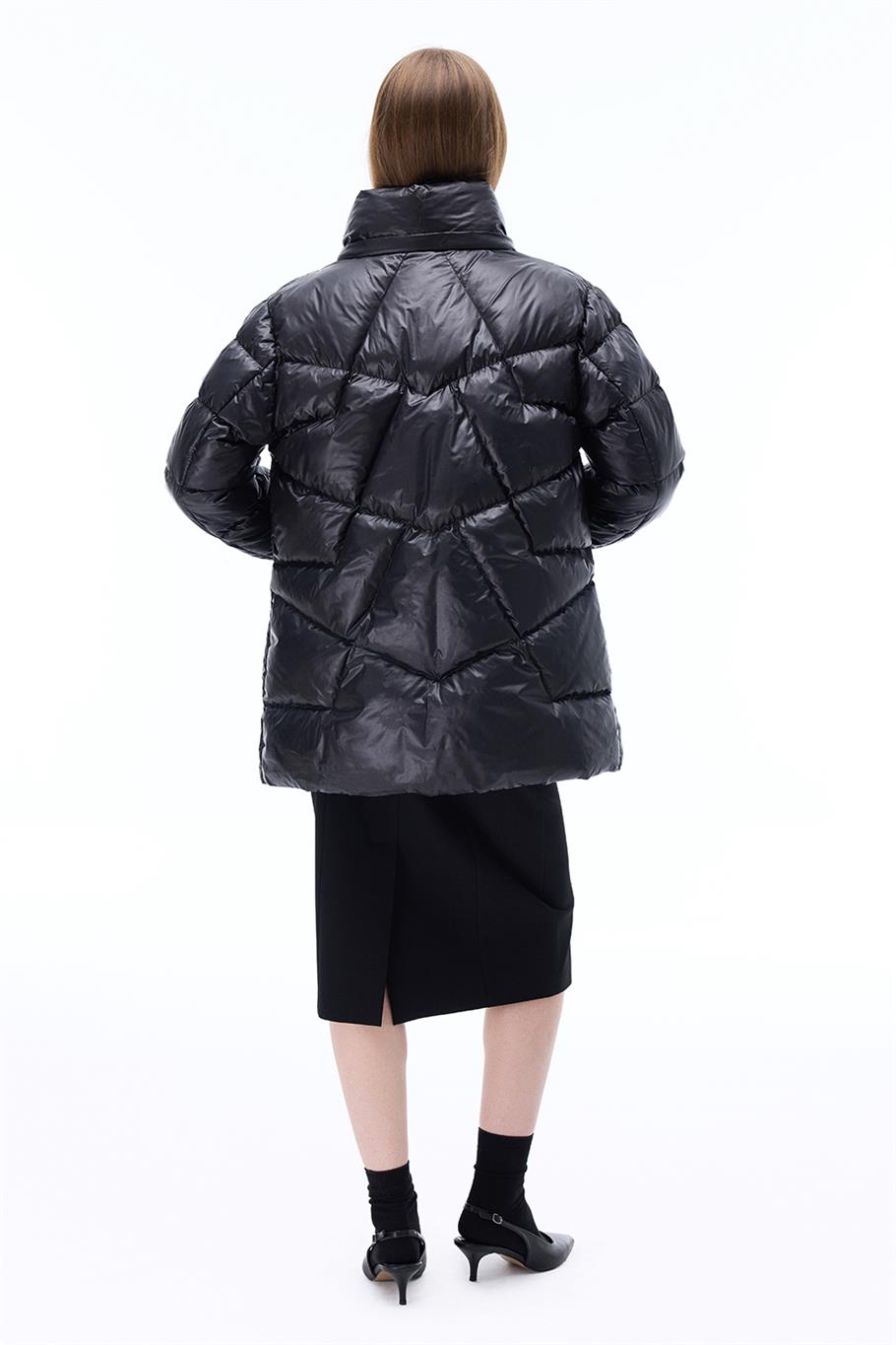 Aurens Rahat Kalıp Diz Üstü Düşük Kollu Hakim Yaka Siyah Mont