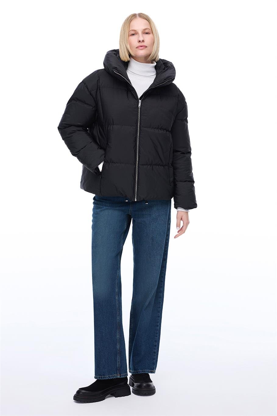 Awans Rahat Kalıp Kısa Boy Düşük Kollu Kapüşonlu Siyah Mont