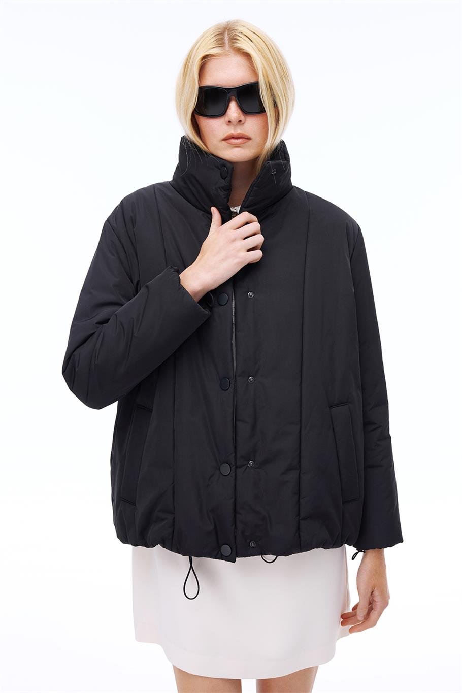 Awans Rahat Kalıp Kısa Boy Takma Kol Hakim Yaka Siyah Mont